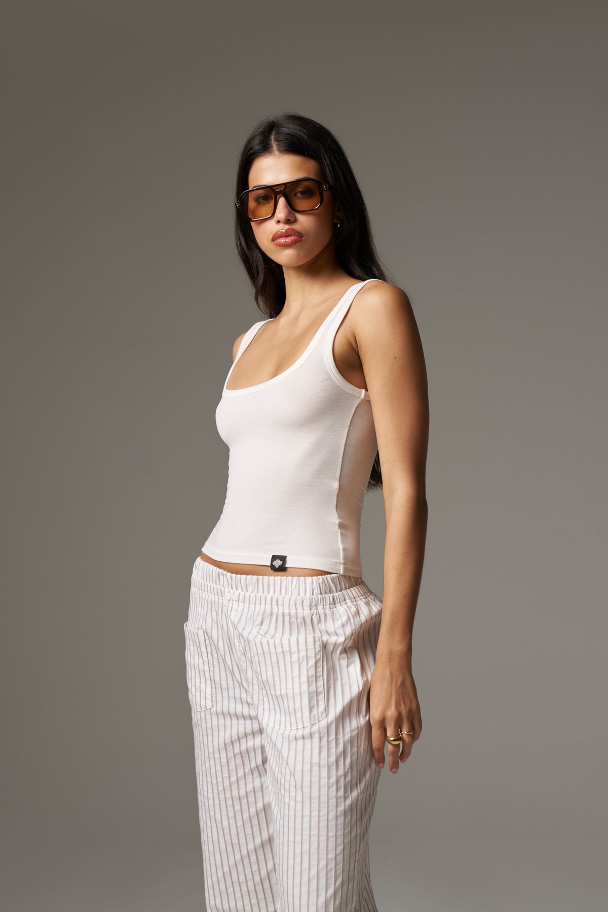 SLUB EMBLEM LABEL VEST TOP - WHITE