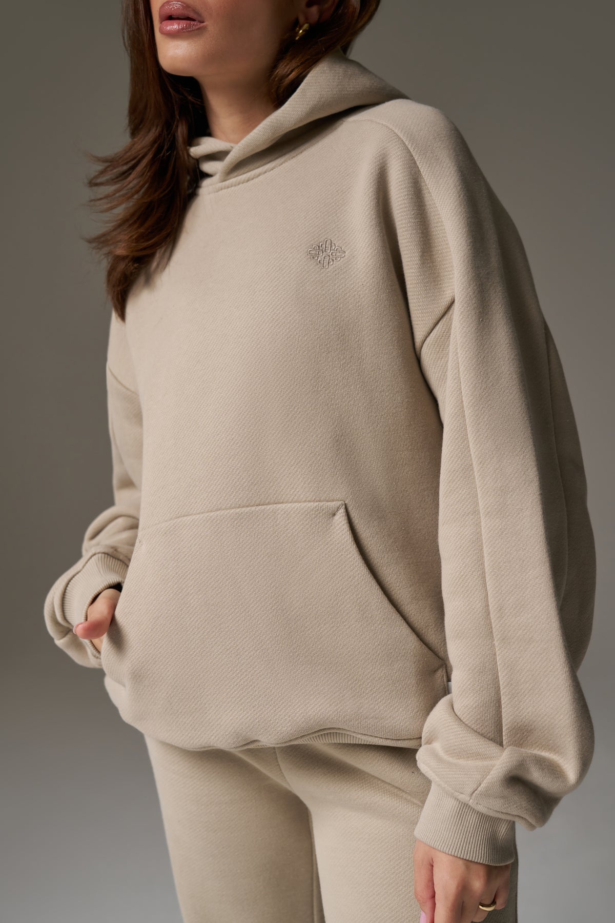LAUNDERED CLASSICS SEAM DETAIL HOODIE - BEIGE