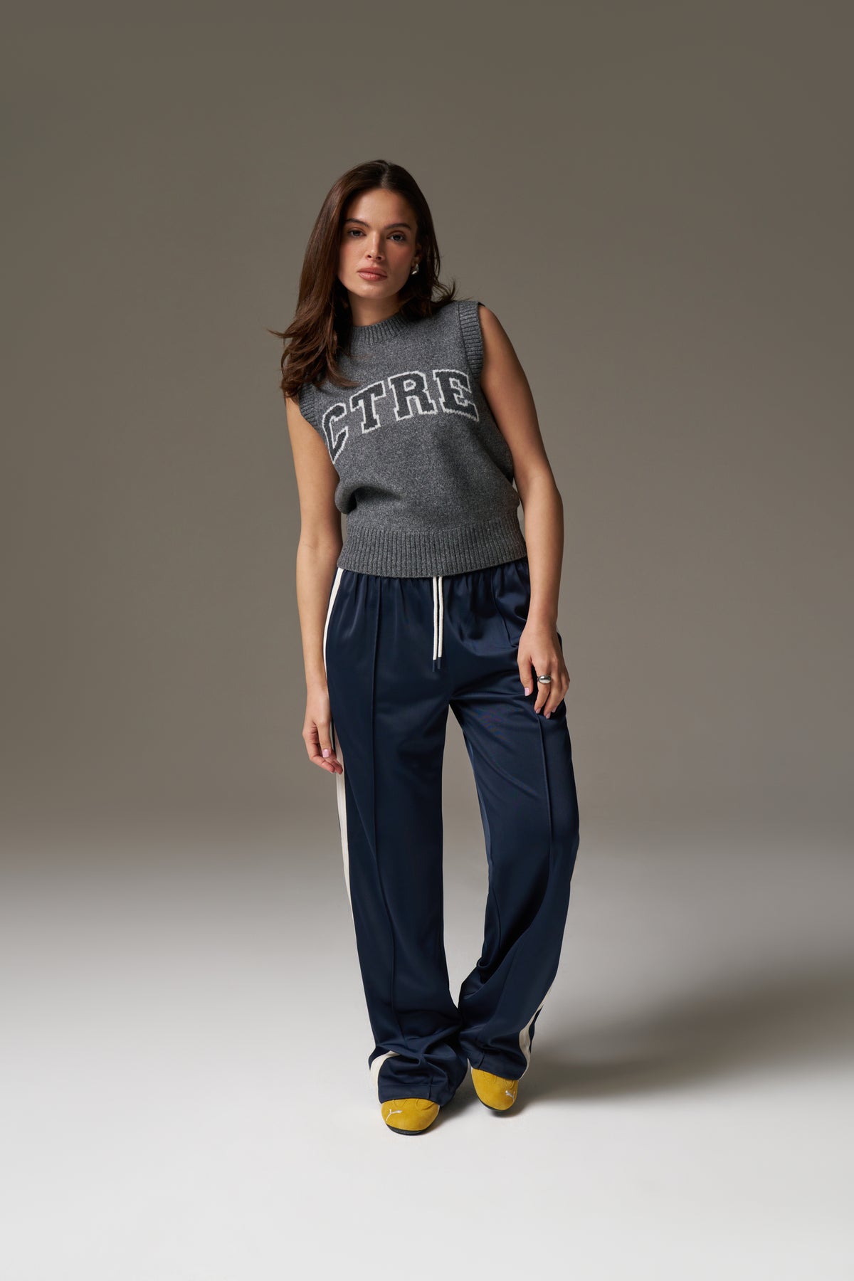 CTRE KNITTED VEST - GREY