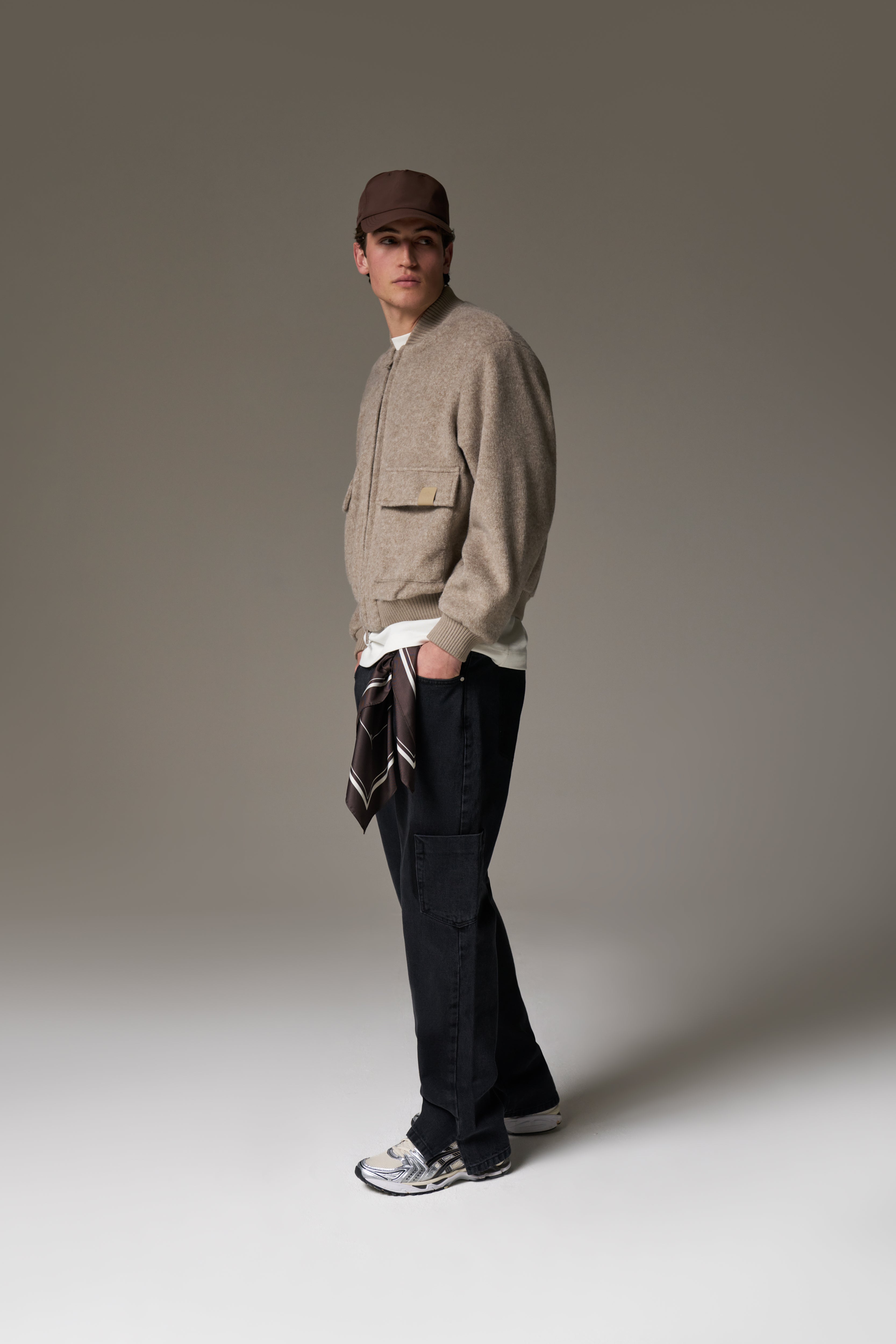 MULTI POCKET WASHED JEAN - BLACK WASH