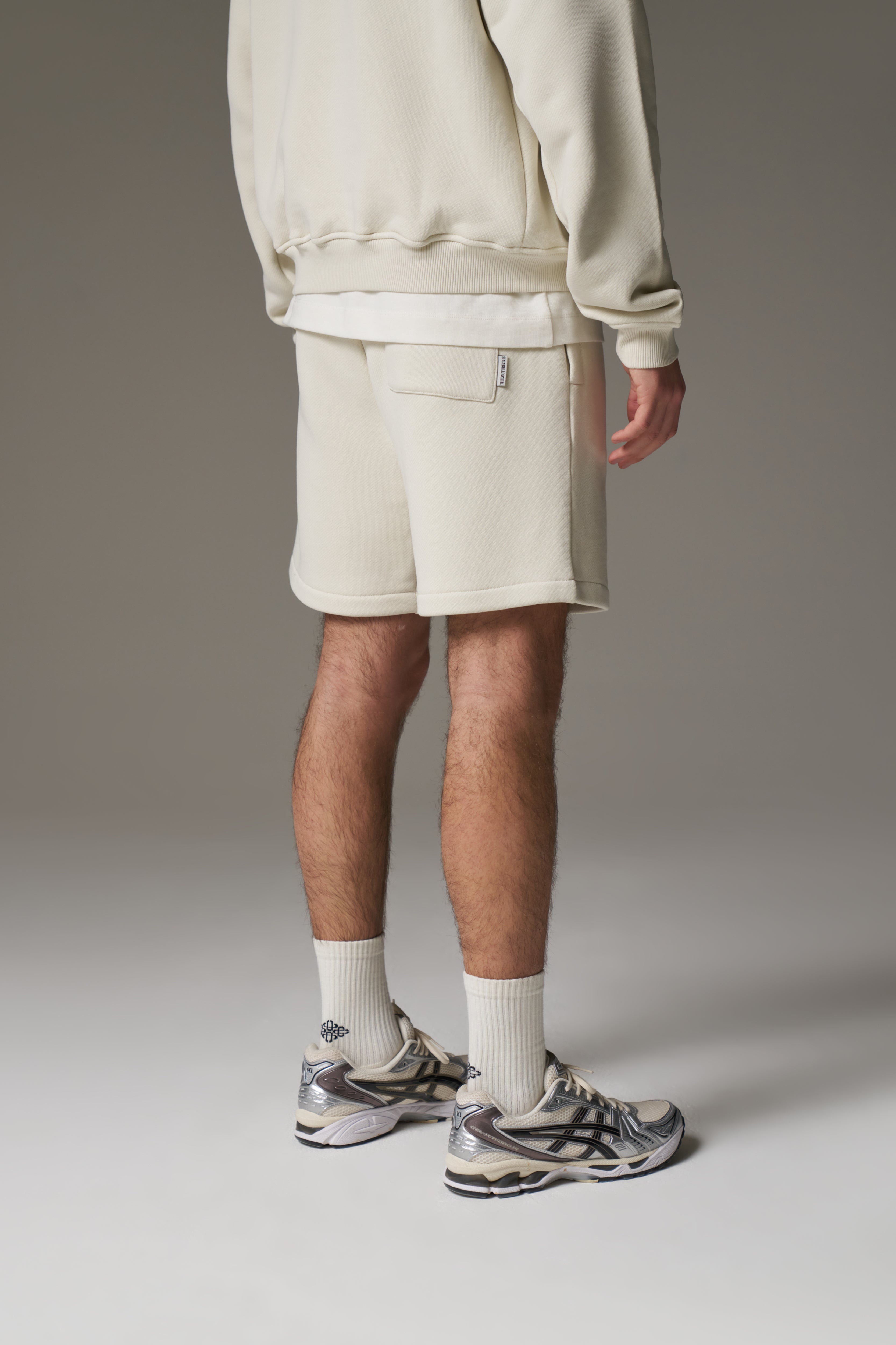 LAUNDERED CLASSICS SHORTS - ECRU