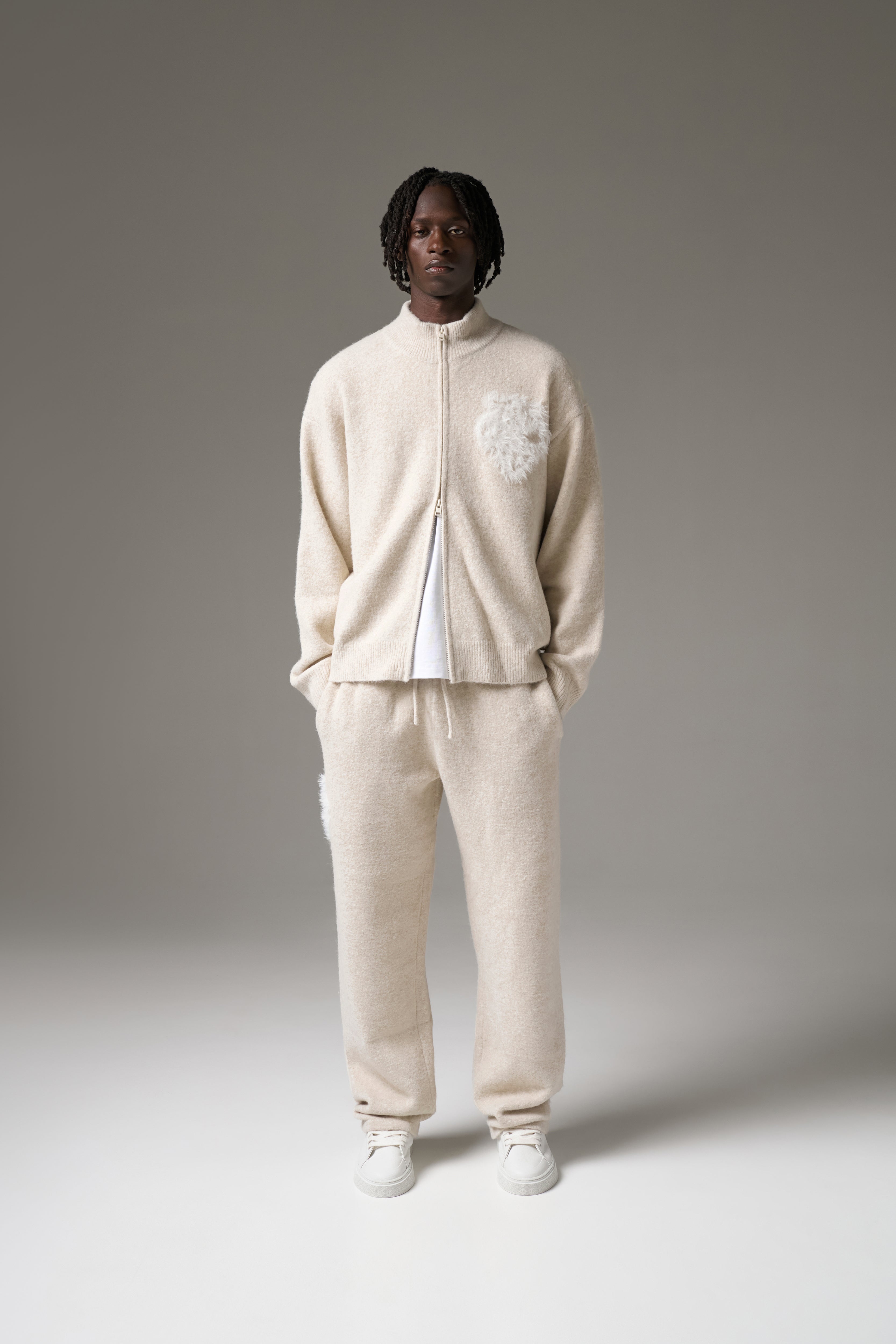 MONOGRAM FLUFFY KNIT ZIP THROUGH - BEIGE