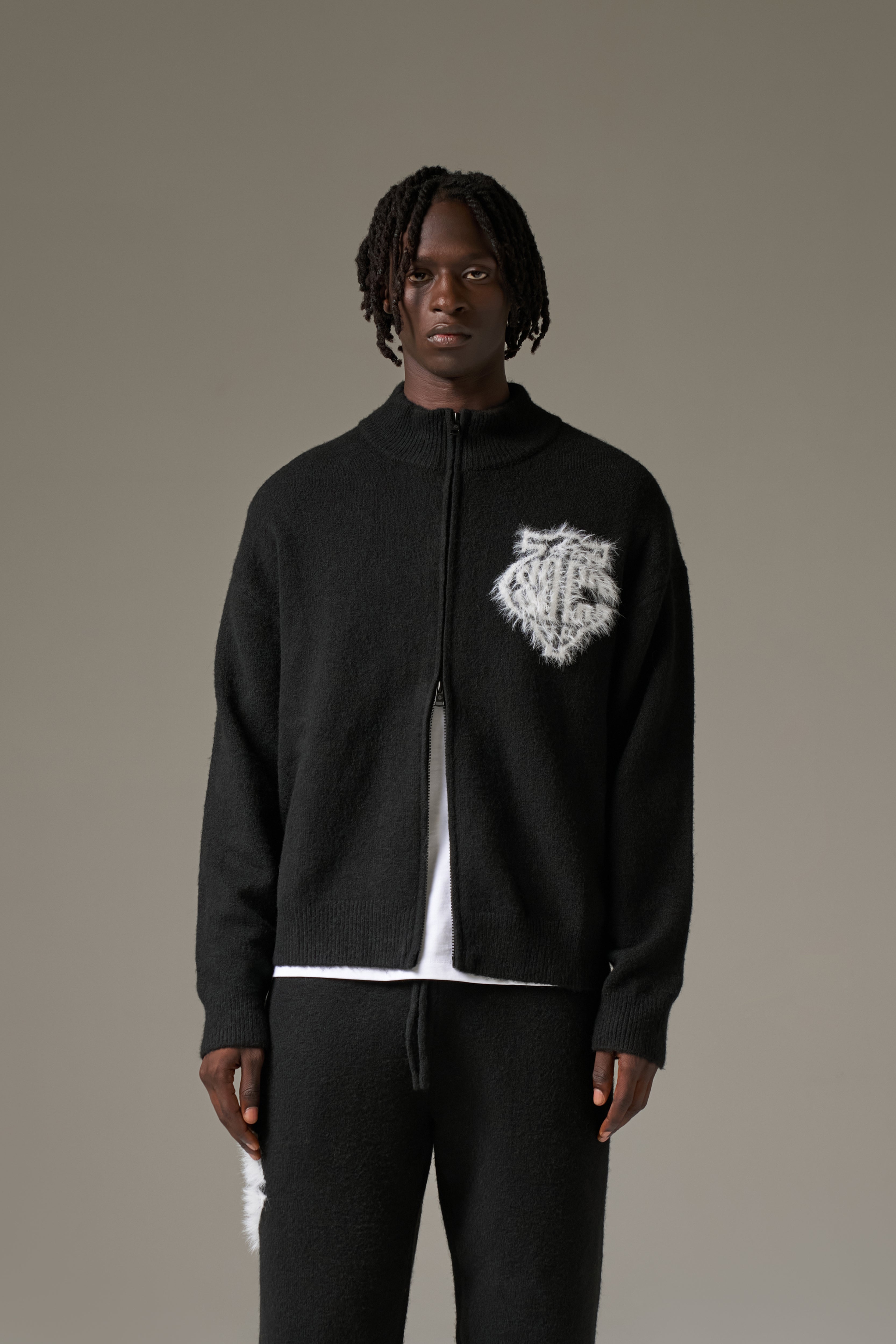 MONOGRAM FLUFFY KNIT ZIP THROUGH - BLACK