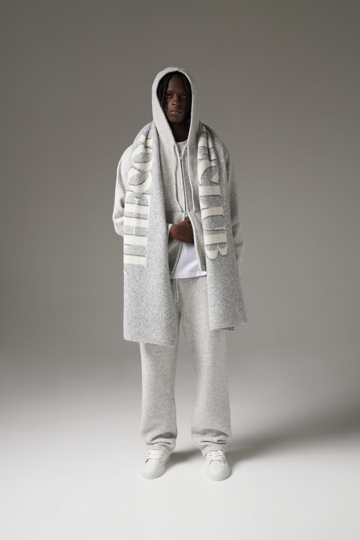 COPYRIGHT KNIT SCARF - GREY MARL