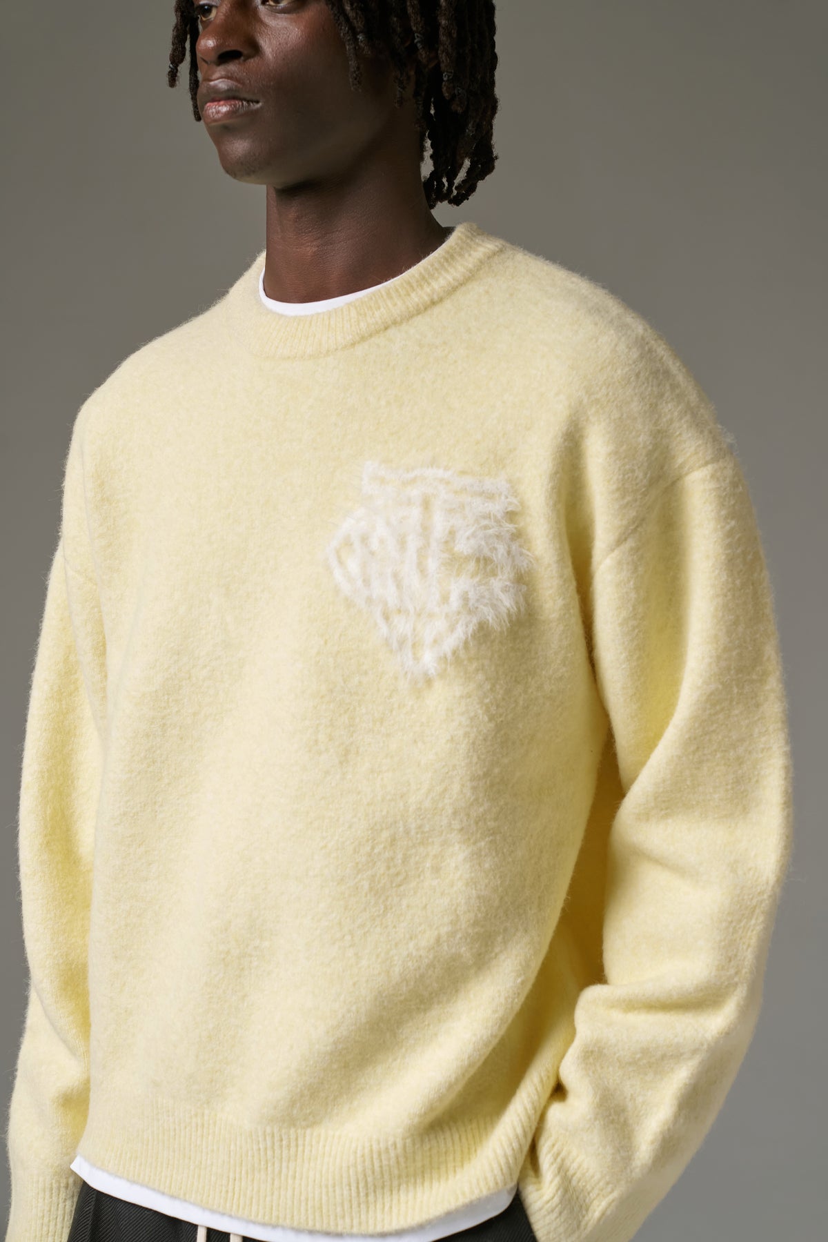 MONOGRAM FLUFFY KNIT CREW - YELLOW