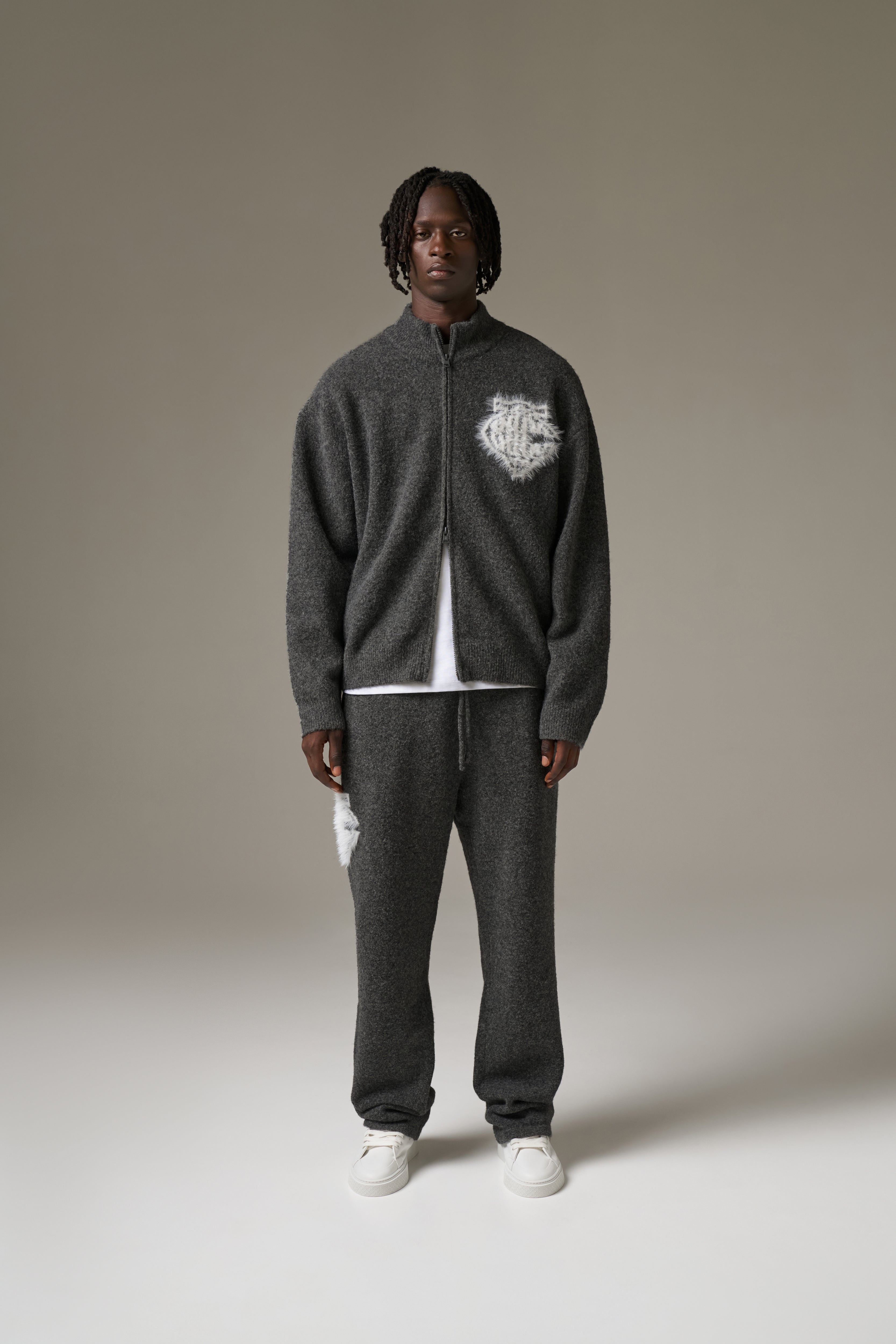 MONOGRAM FLUFFY KNIT JOGGERS - CHARCOAL