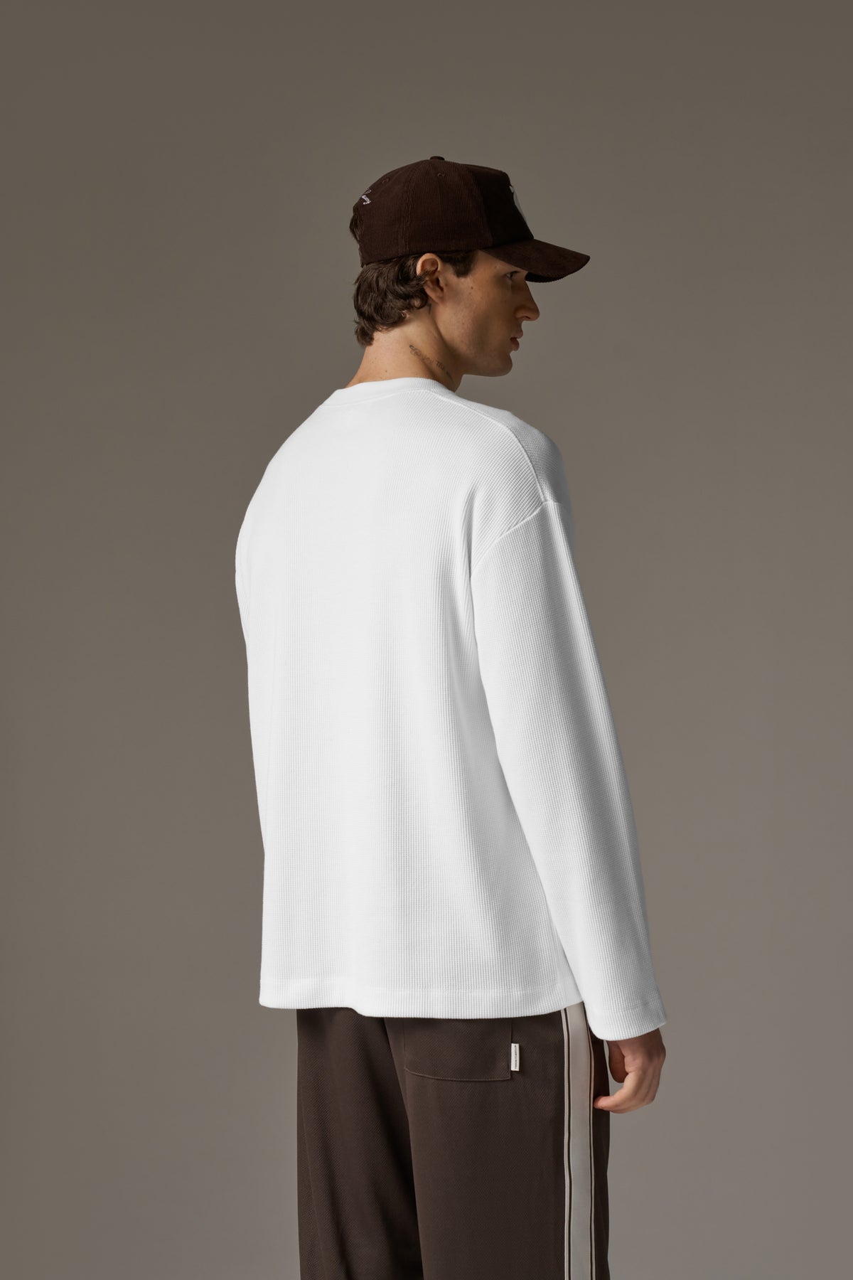 WAFFLE LONG SLEEVE T-SHIRT - WHITE