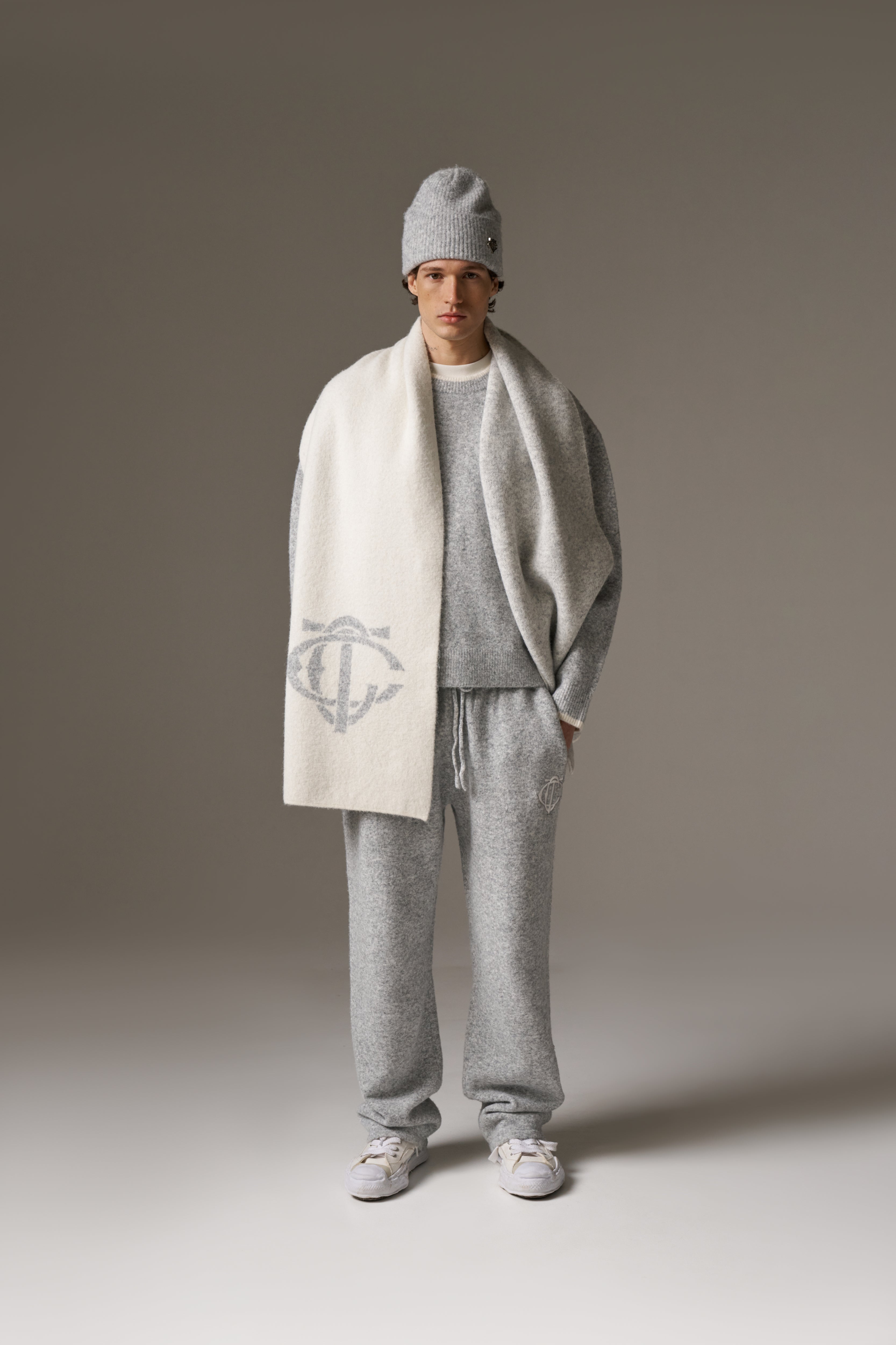 MONOGRAM SCARF - OFF WHITE
