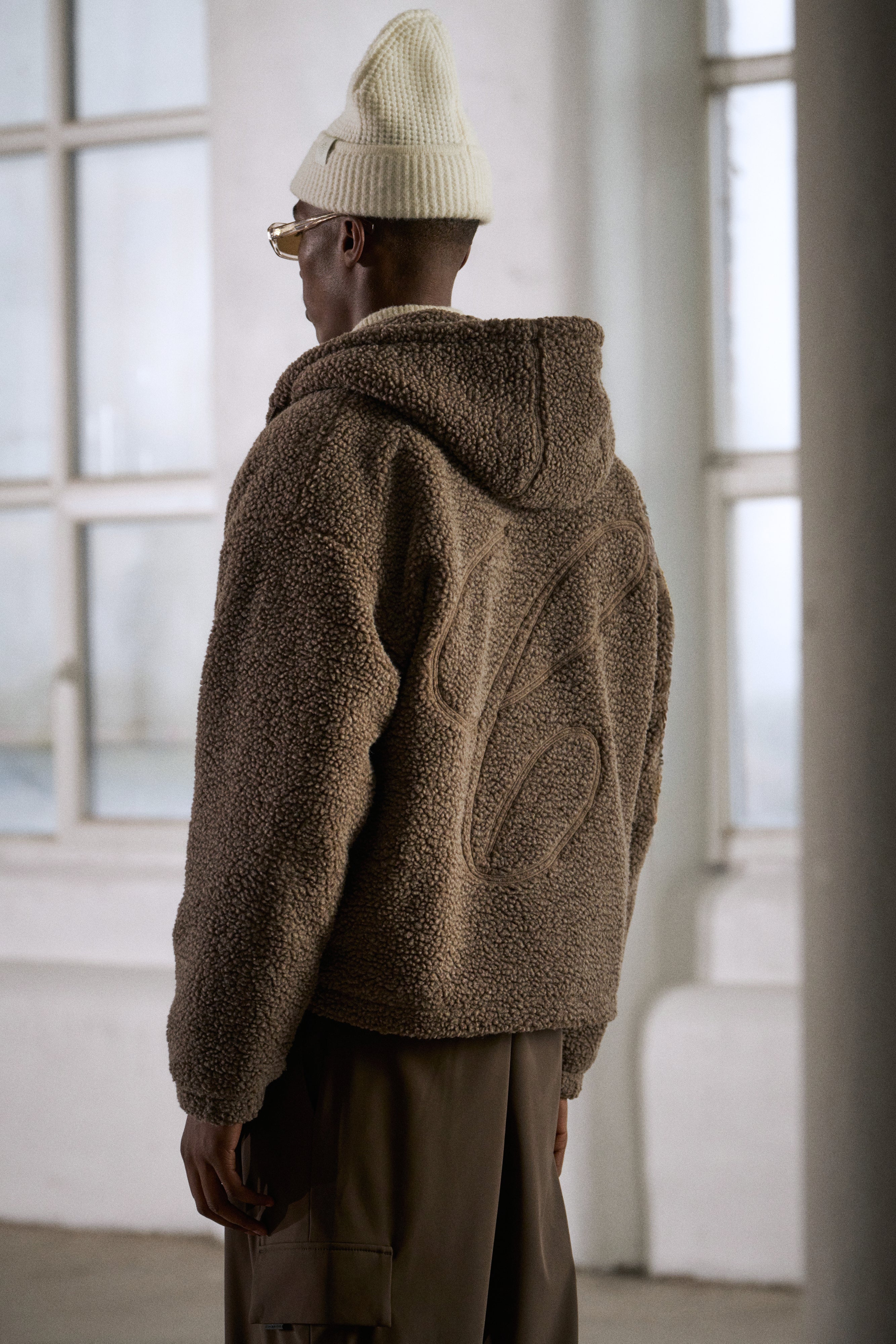WASHED BORG ZIP THROUGH JACKET - BROWN