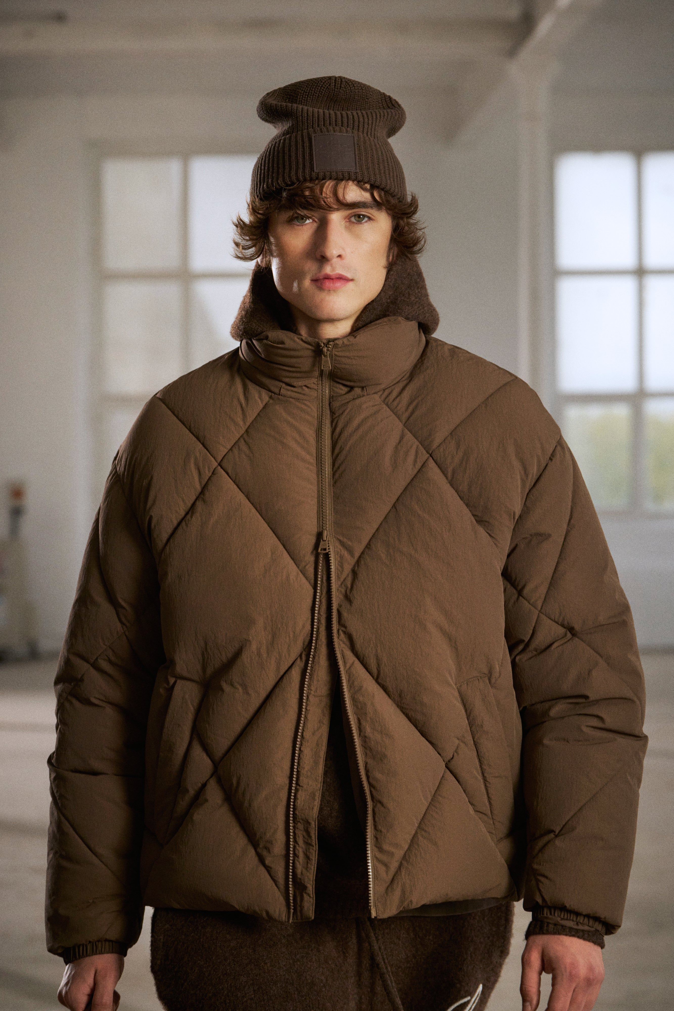 DIAMOND QUILTED PUFFER COAT - BROWN