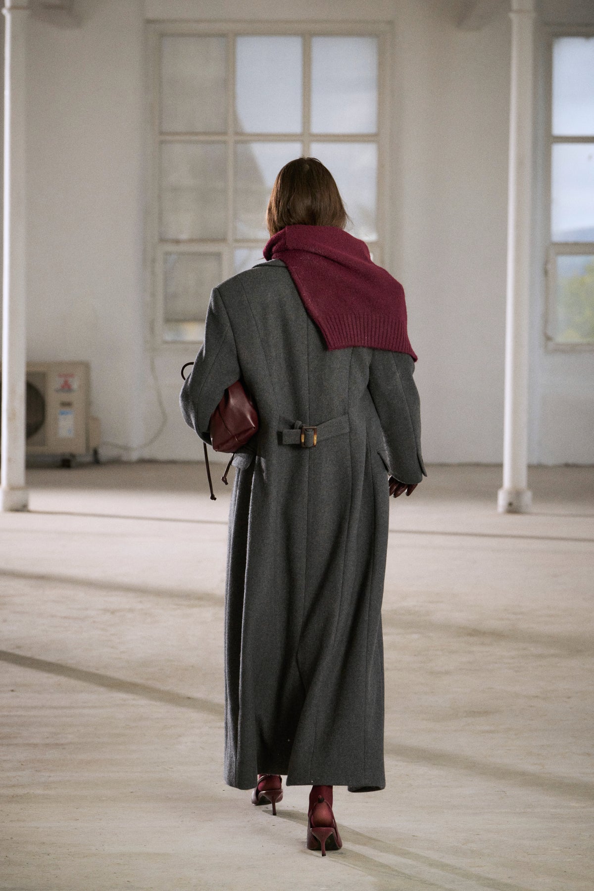 CINCHED WAIST TAILORED COAT - GREY