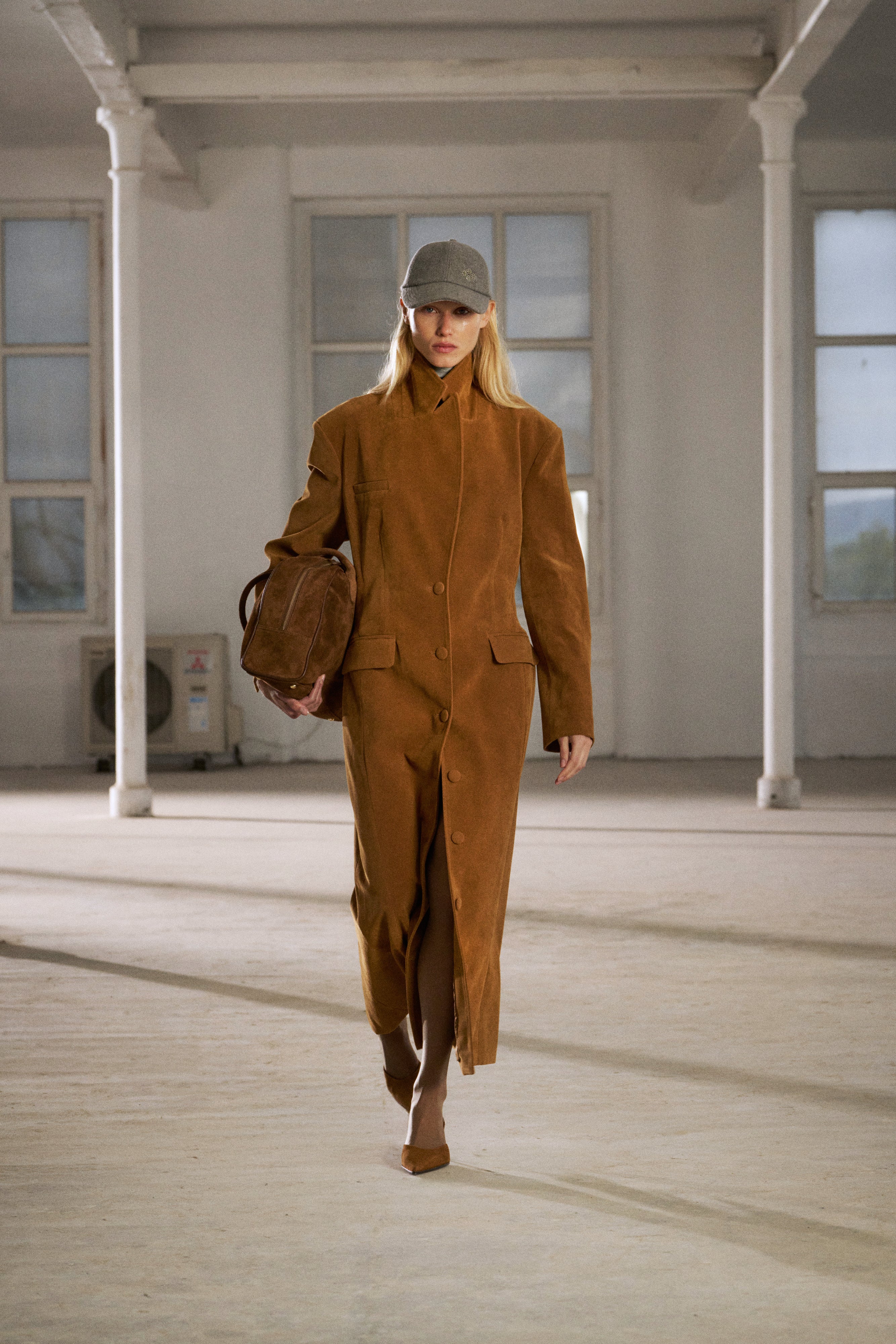 FAUX SUEDE CINCHED WAIST TAILORED COAT - BROWN