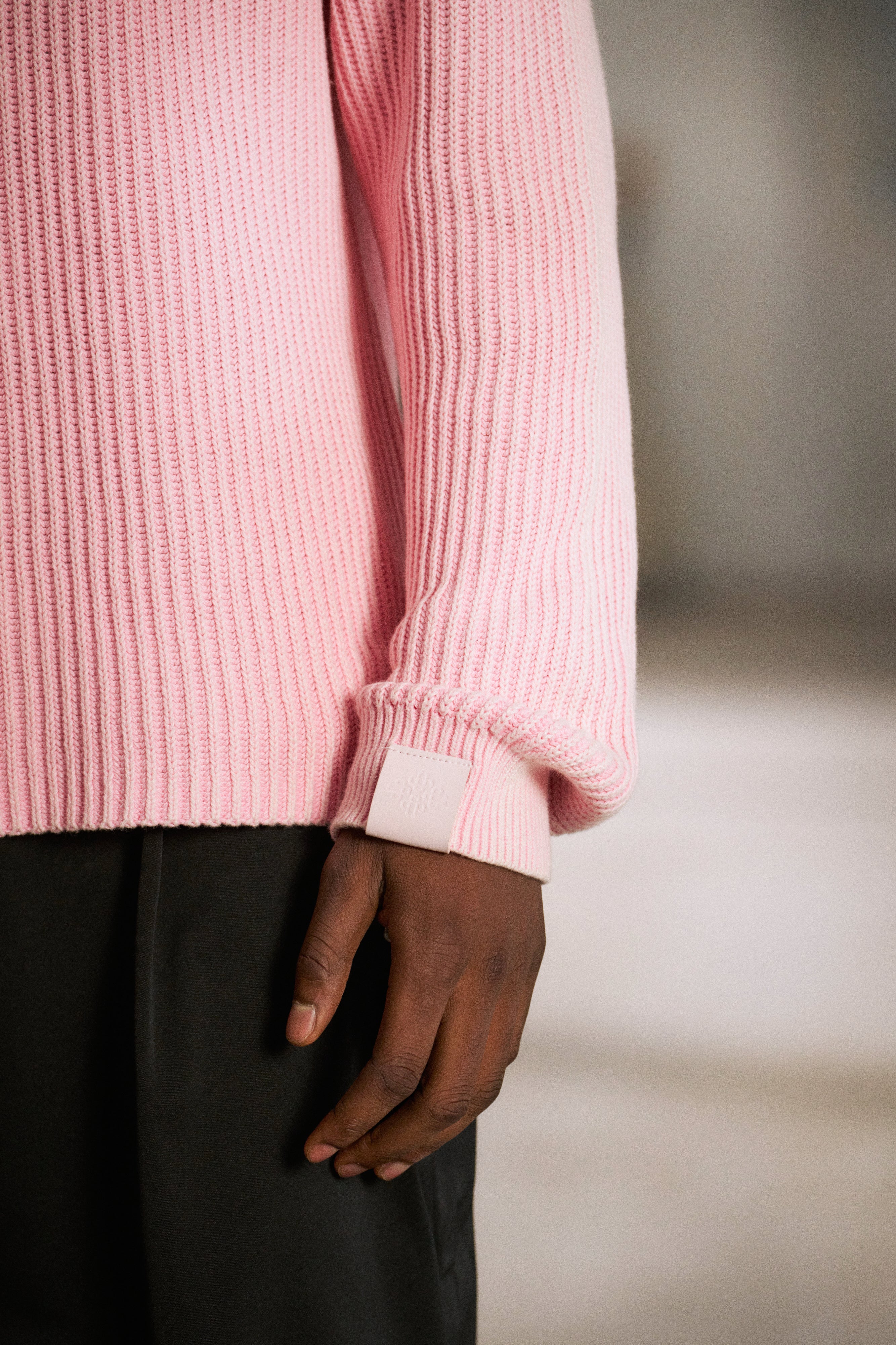 HEAVY WASHED RIBBED KNIT CREW - PINK