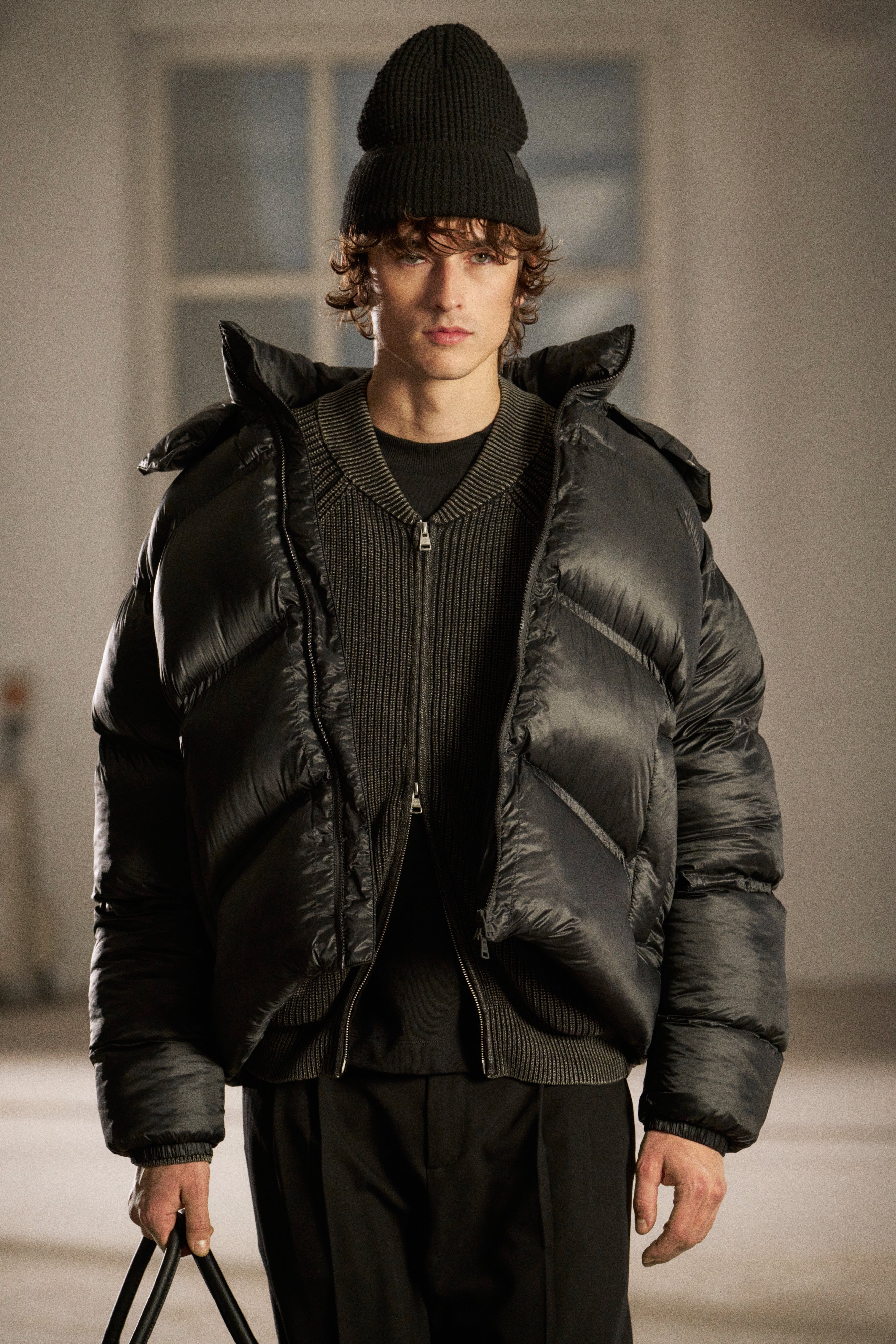 TRANSLUCENT HOODED PUFFER - BLACK