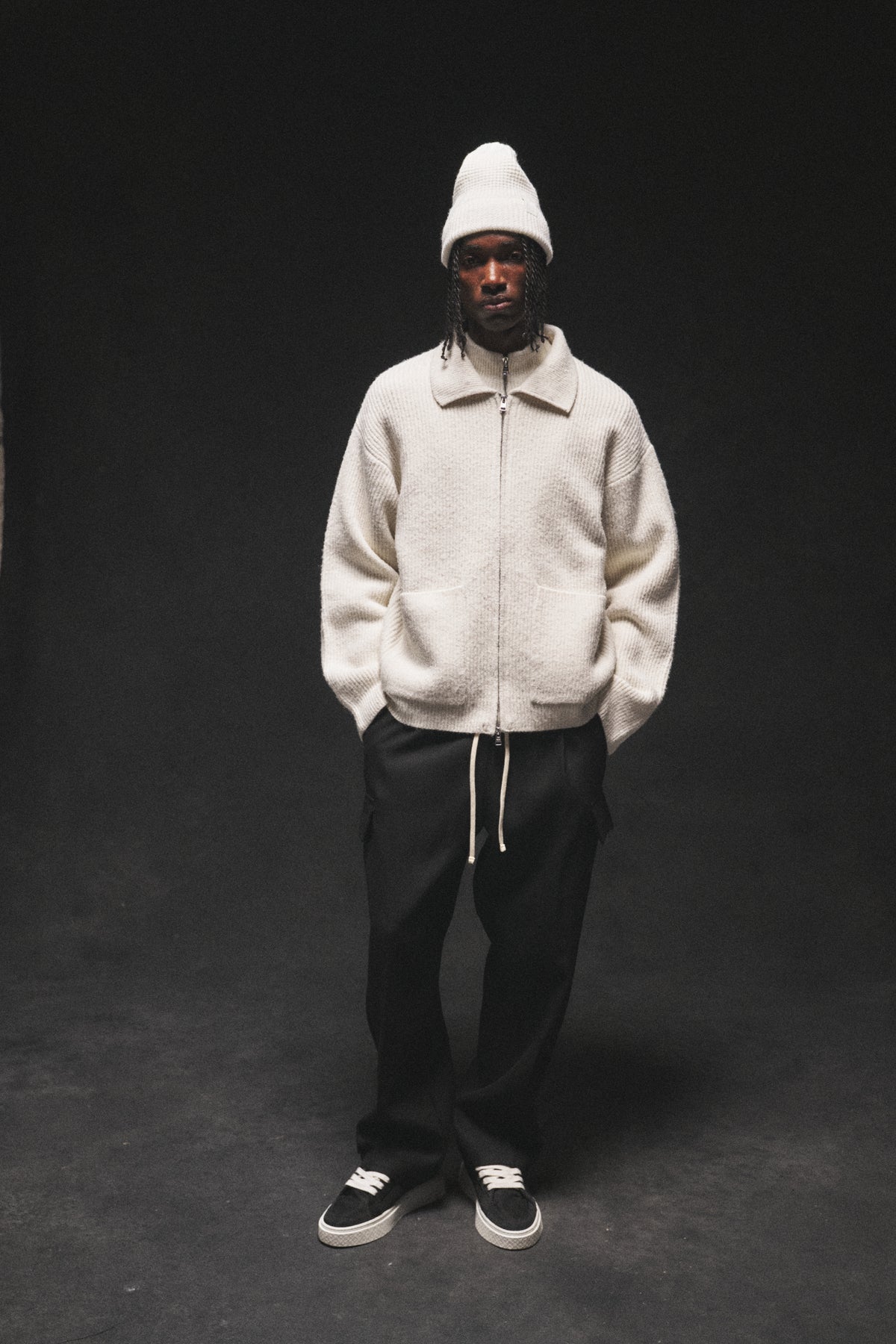 RIBBED KNITTED OVERSIZED ZIP THROUGH - WHITE