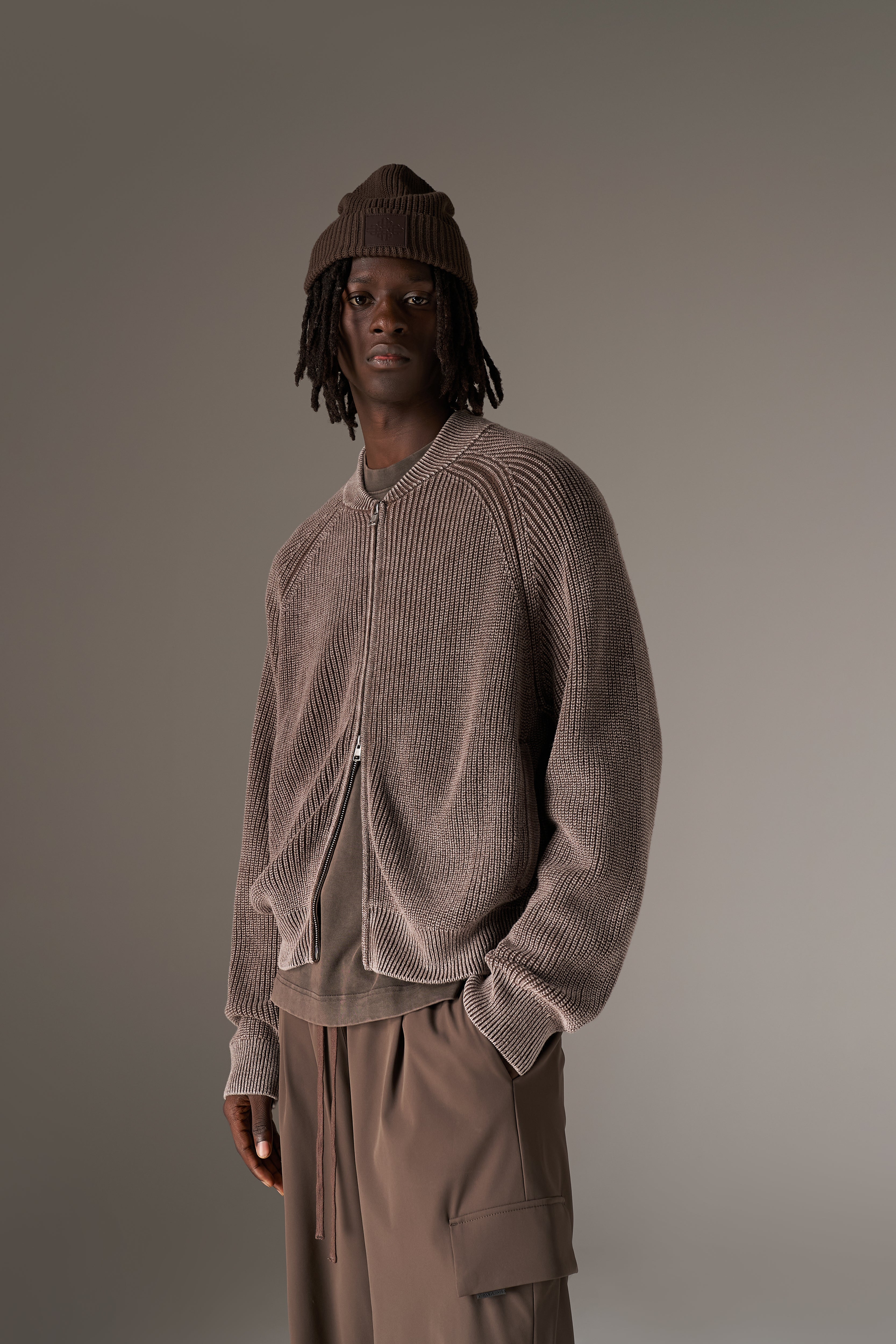HEAVY WASHED RIB KNIT BOMBER - BROWN