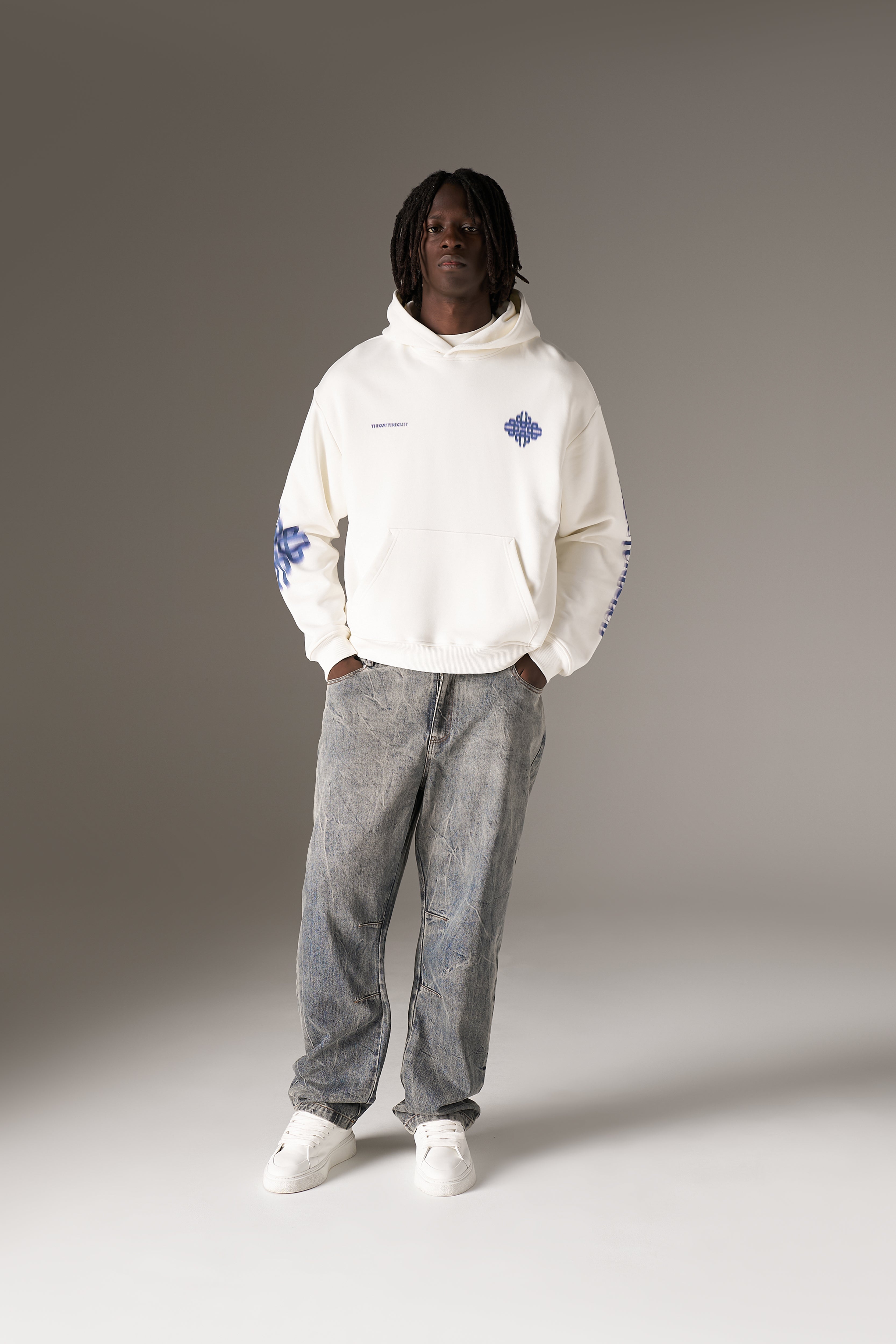 MOTION BLURRED EMBLEM HOODIE - NAVY