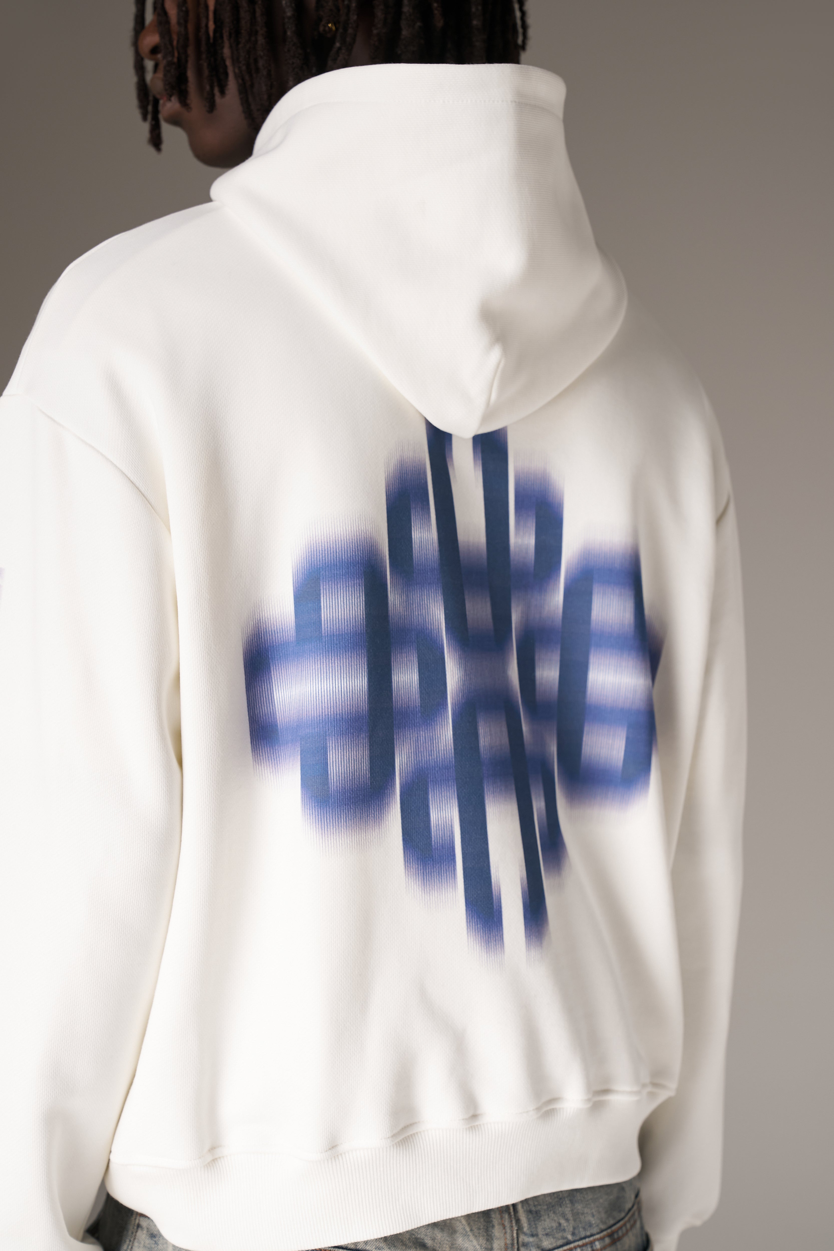 MOTION BLURRED EMBLEM HOODIE - NAVY