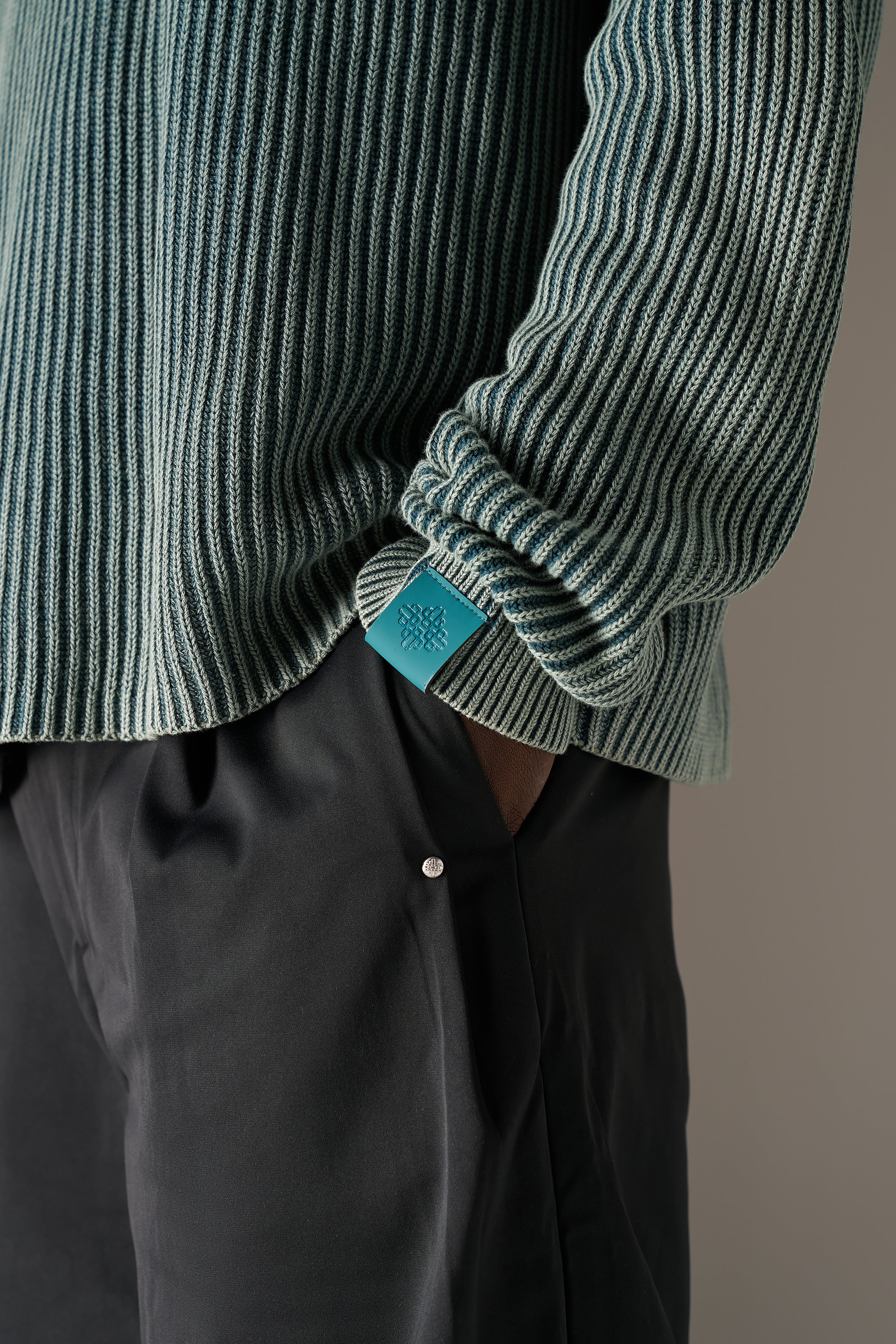 HEAVY WASHED RIBBED KNIT CREW - TEAL