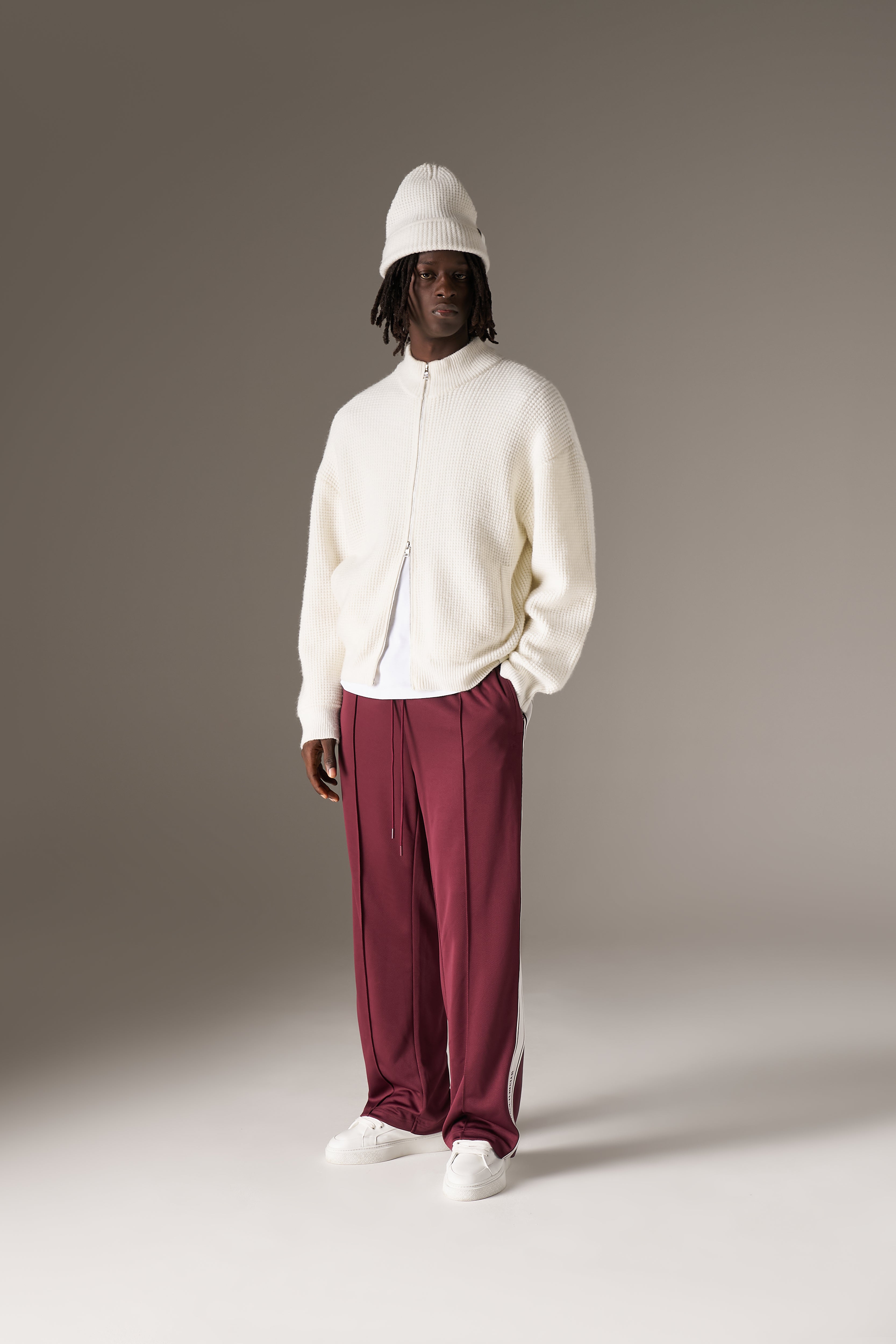 TAPE MESH JOGGER - BURGUNDY