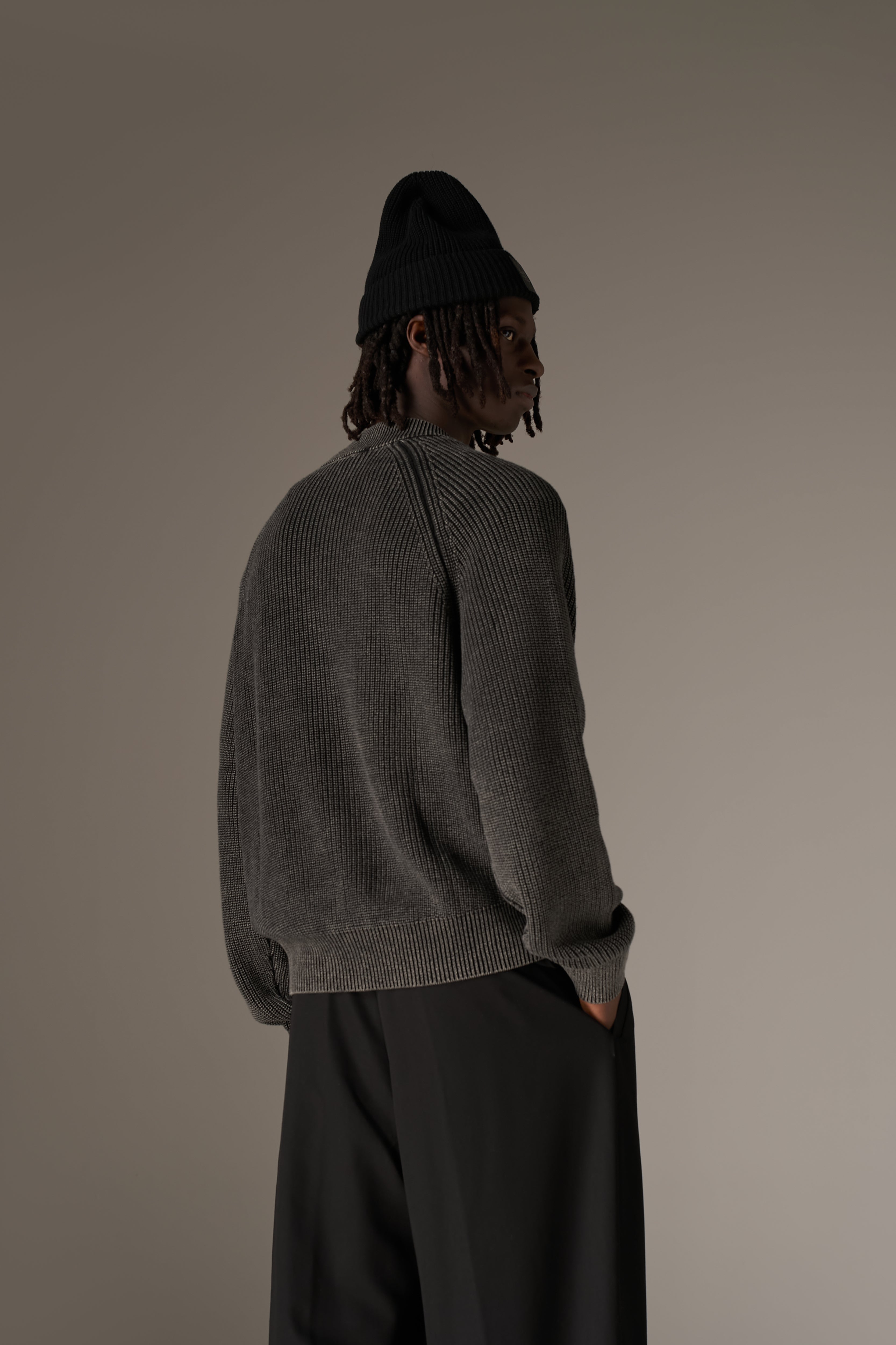 HEAVY WASHED RIB KNIT BOMBER - BLACK