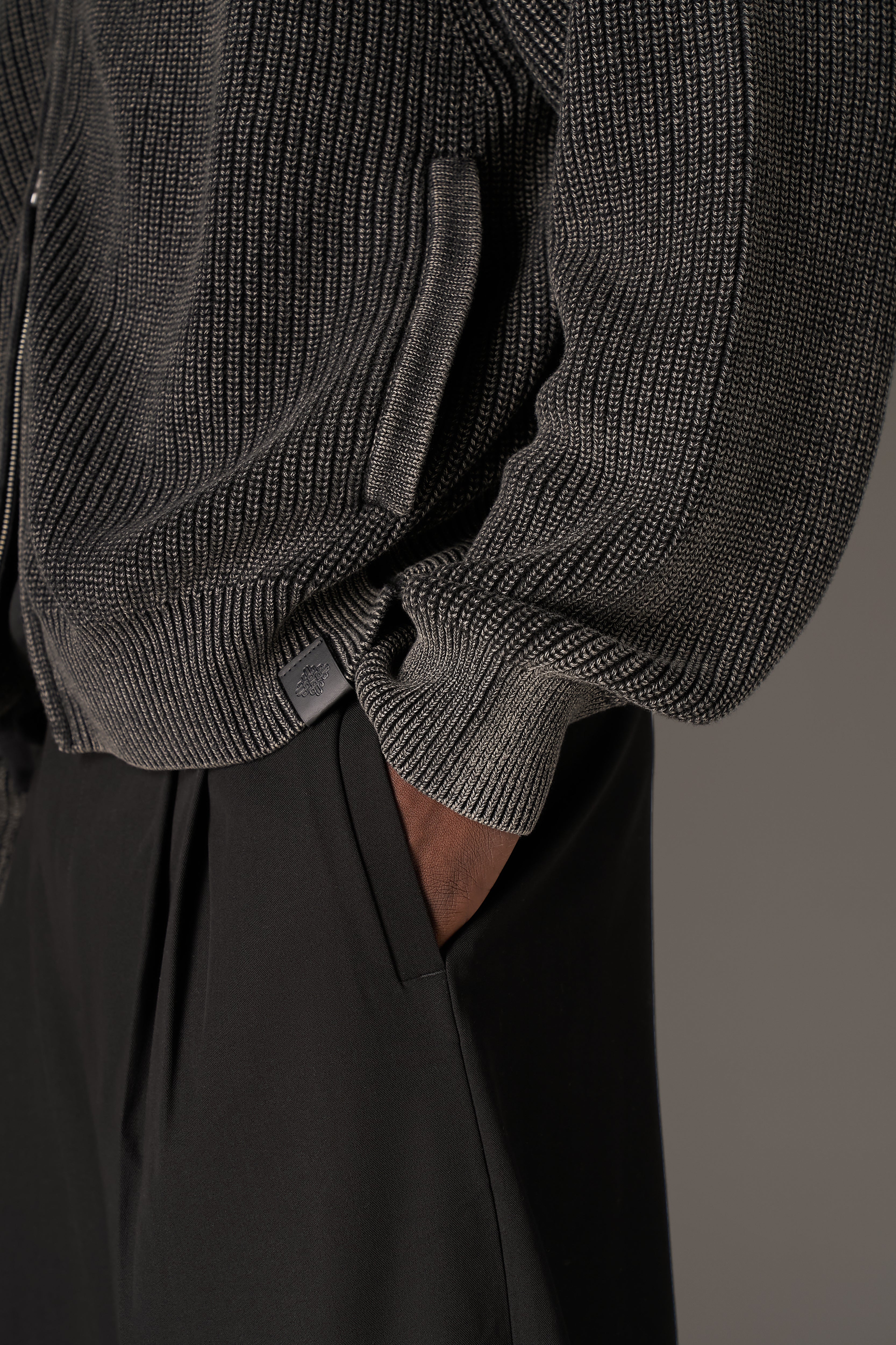 HEAVY WASHED RIB KNIT BOMBER - BLACK