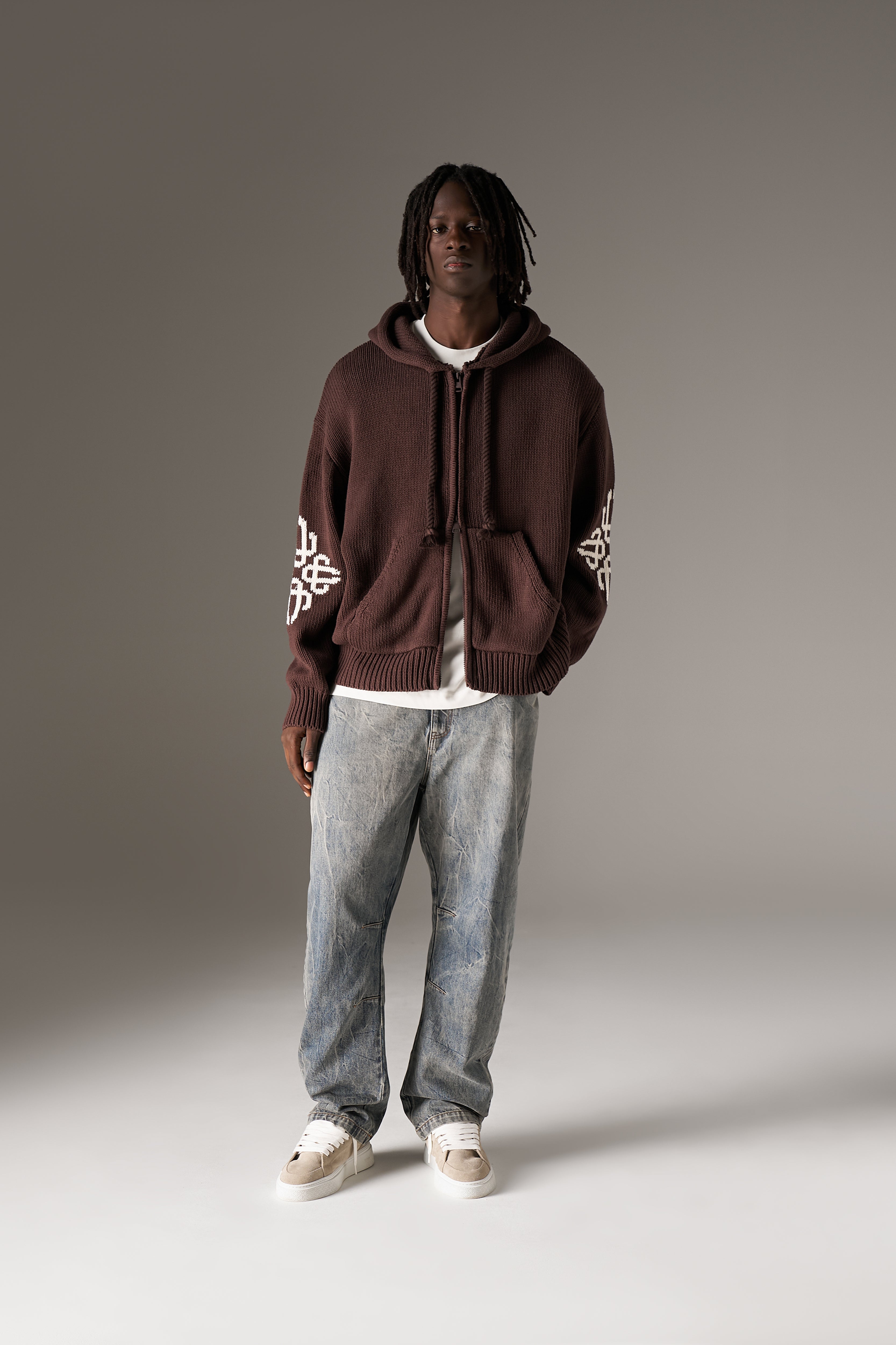 CHUNKY KNIT EMBLEM ZIP THROUGH HOODIE - CHOCOLATE