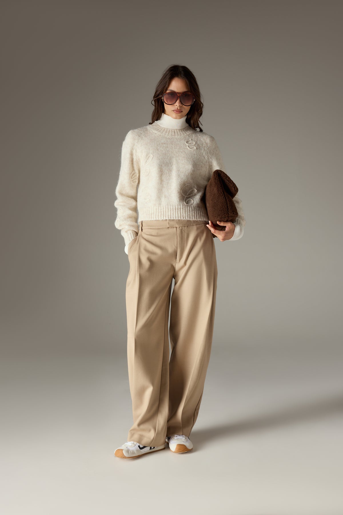 C SCRIPT EMBROIDERED OVERSIZED EMBLEM JUMPER - BEIGE