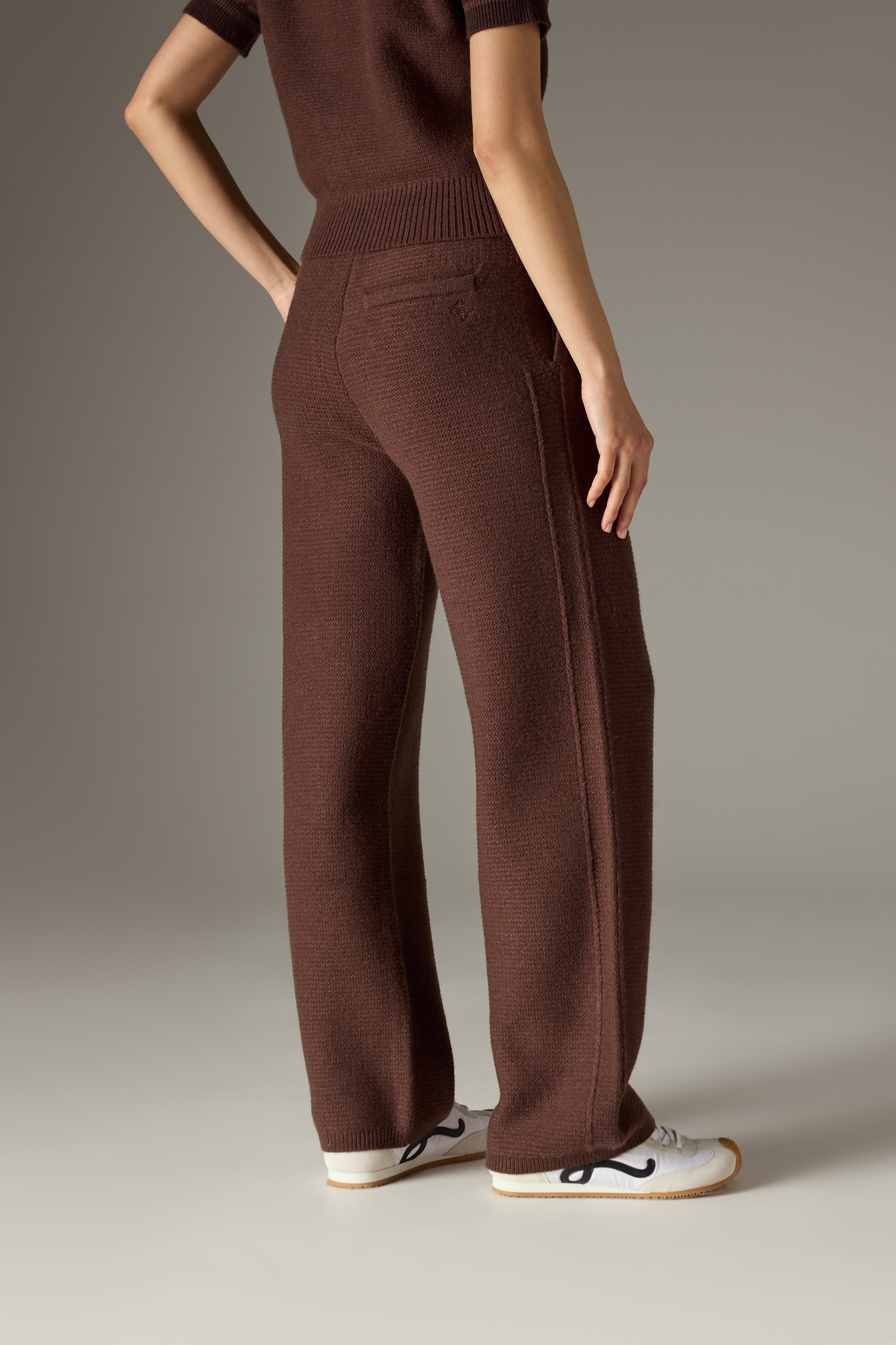 CONTRAST STRIPE KNITTED JOGGERS - CHOCOLATE