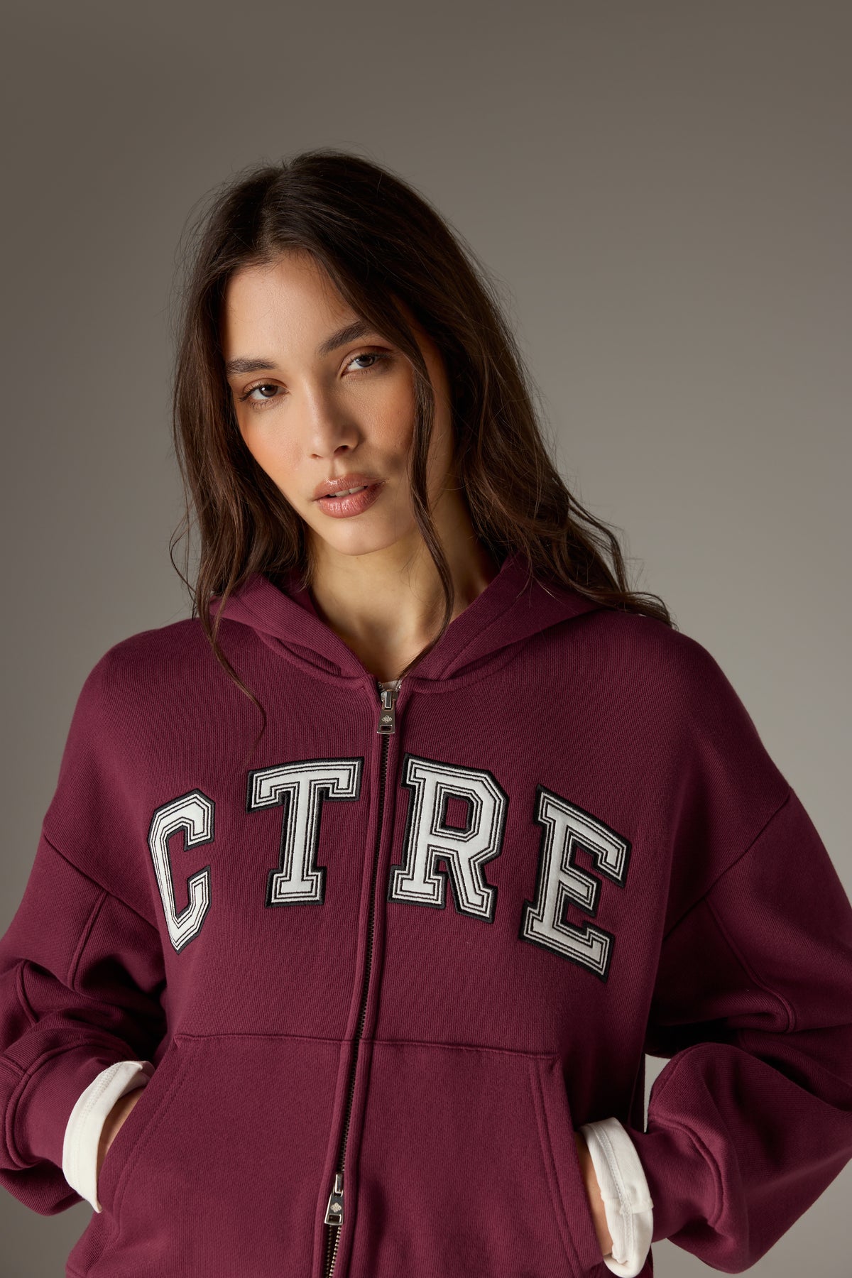 CTRE APPLIQUE ZIP THROUGH HOODIE - PLUM