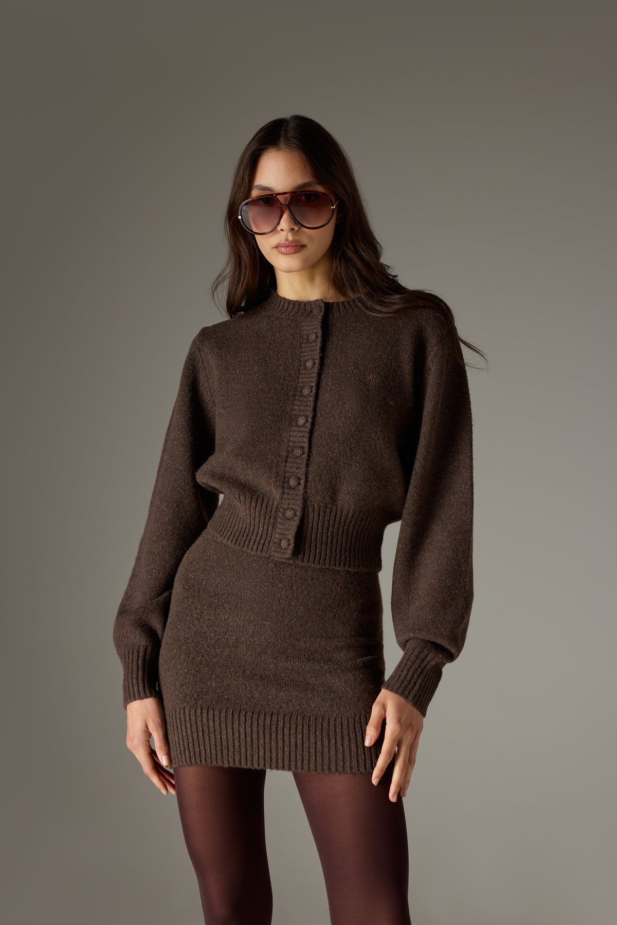 EMBLEM EMBROIDERED KNIT CROP CARDIGAN - BROWN