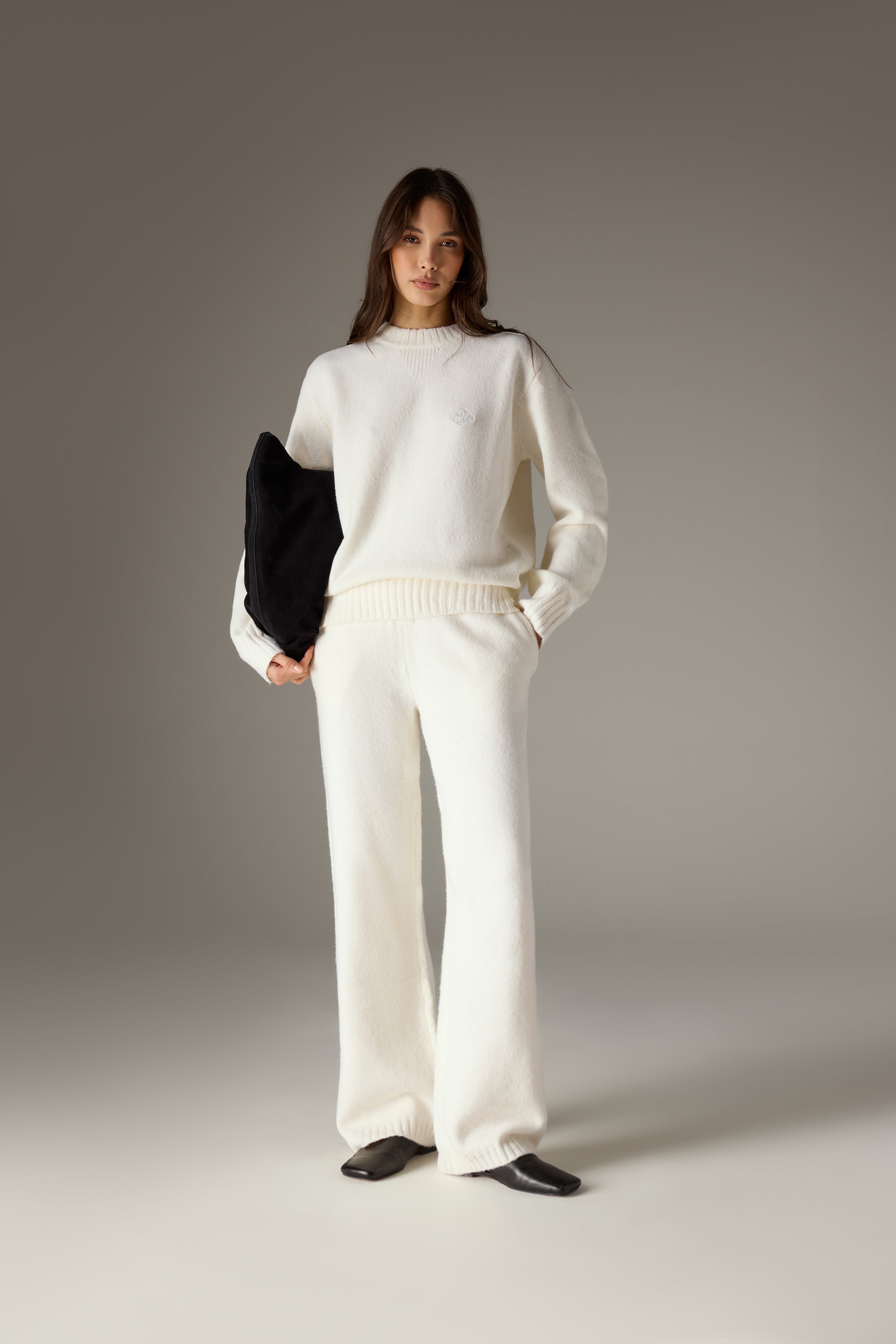 FLUFFY KNIT EMBLEM EMBROIDERED JOGGER - OFF-WHITE