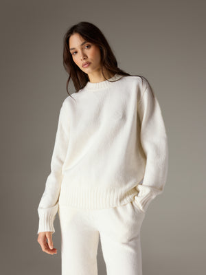 FLUFFY KNIT EMBLEM EMBROIDERED CREW - OFF WHITE