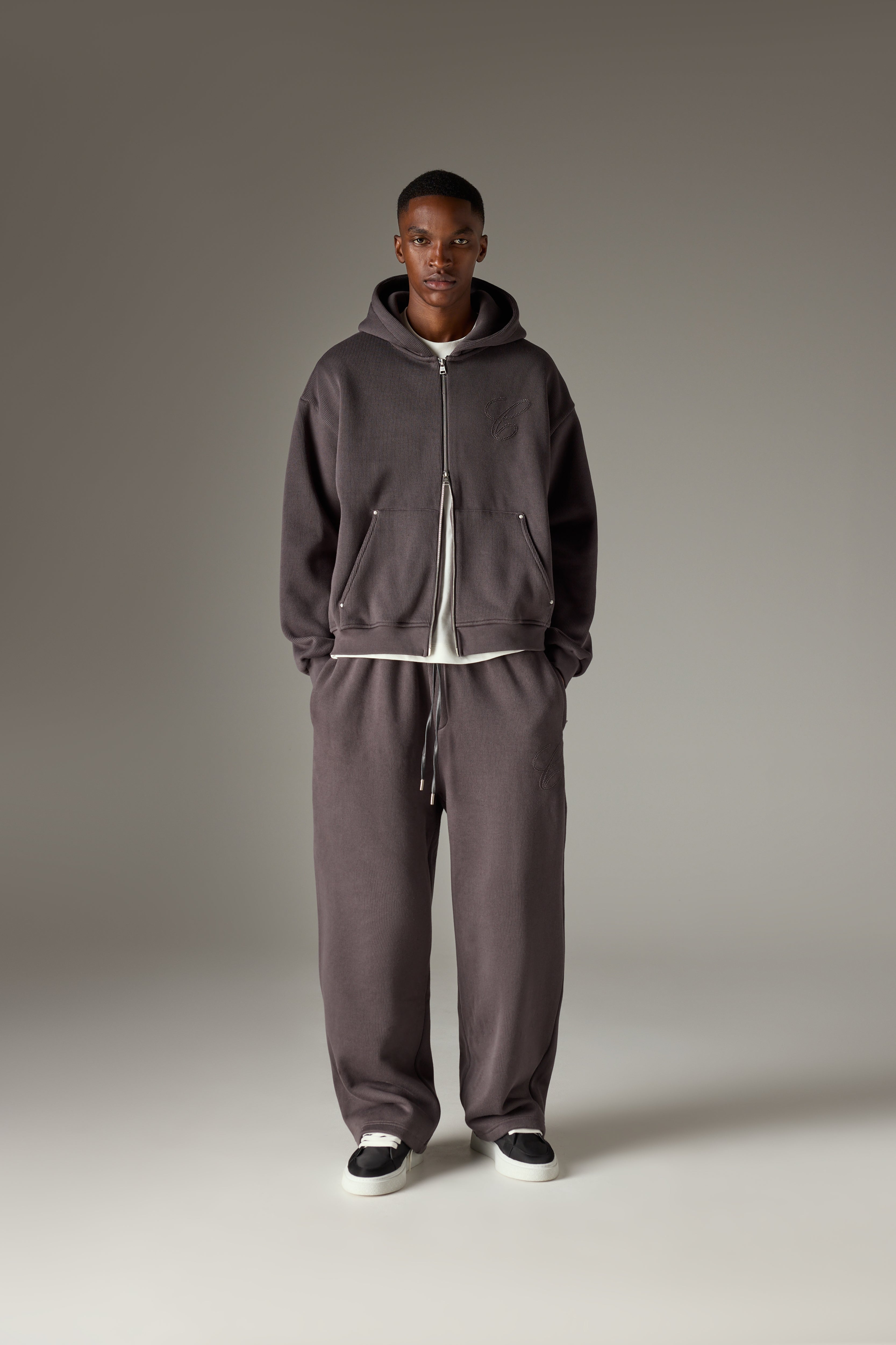 KNIT CONTRAST DRAWCORDS RELAXED JOGGERS - CHARCOAL