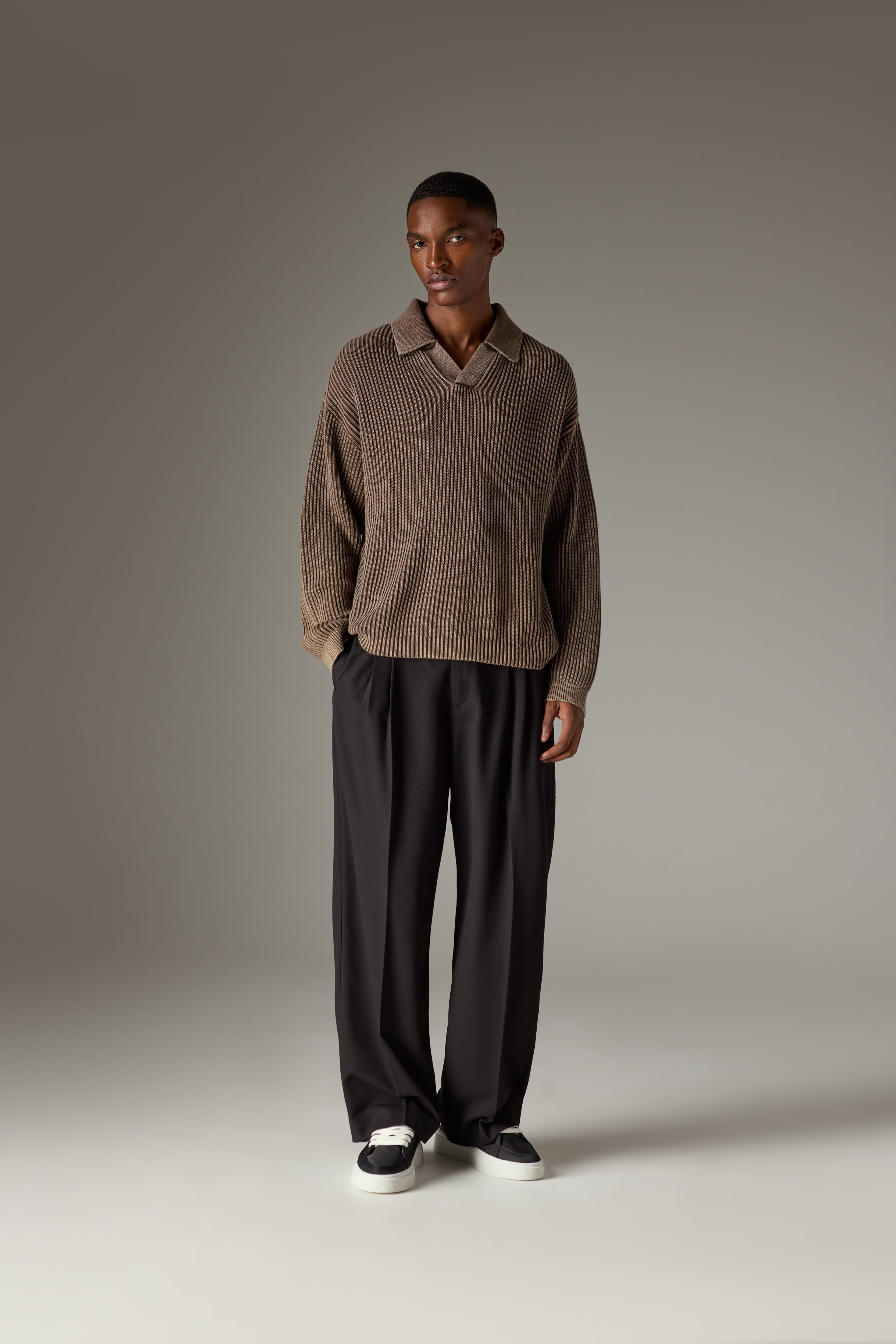 HEAVY WASHED RIB KNIT POLO - BROWN