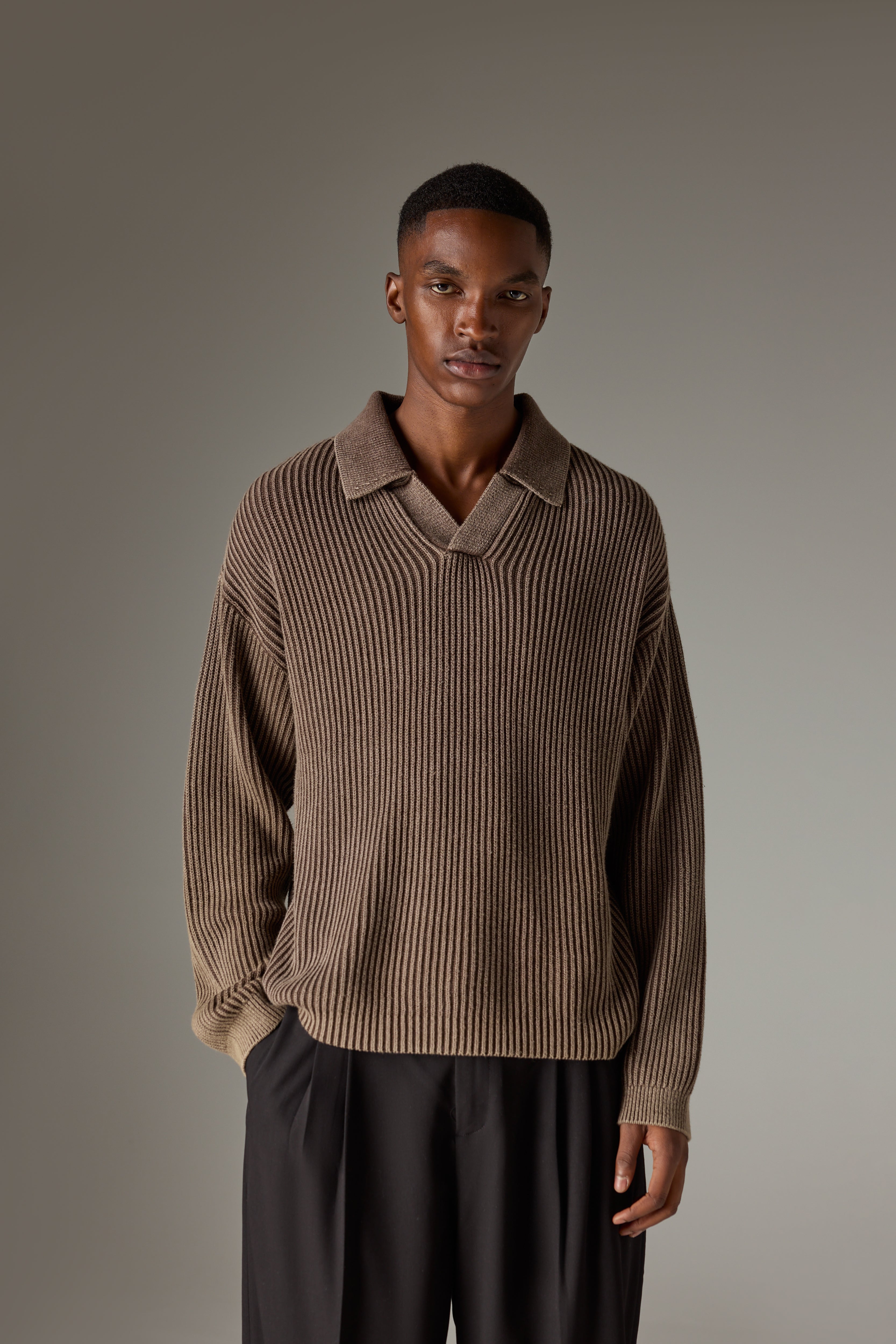 HEAVY WASHED RIB KNIT POLO - BROWN