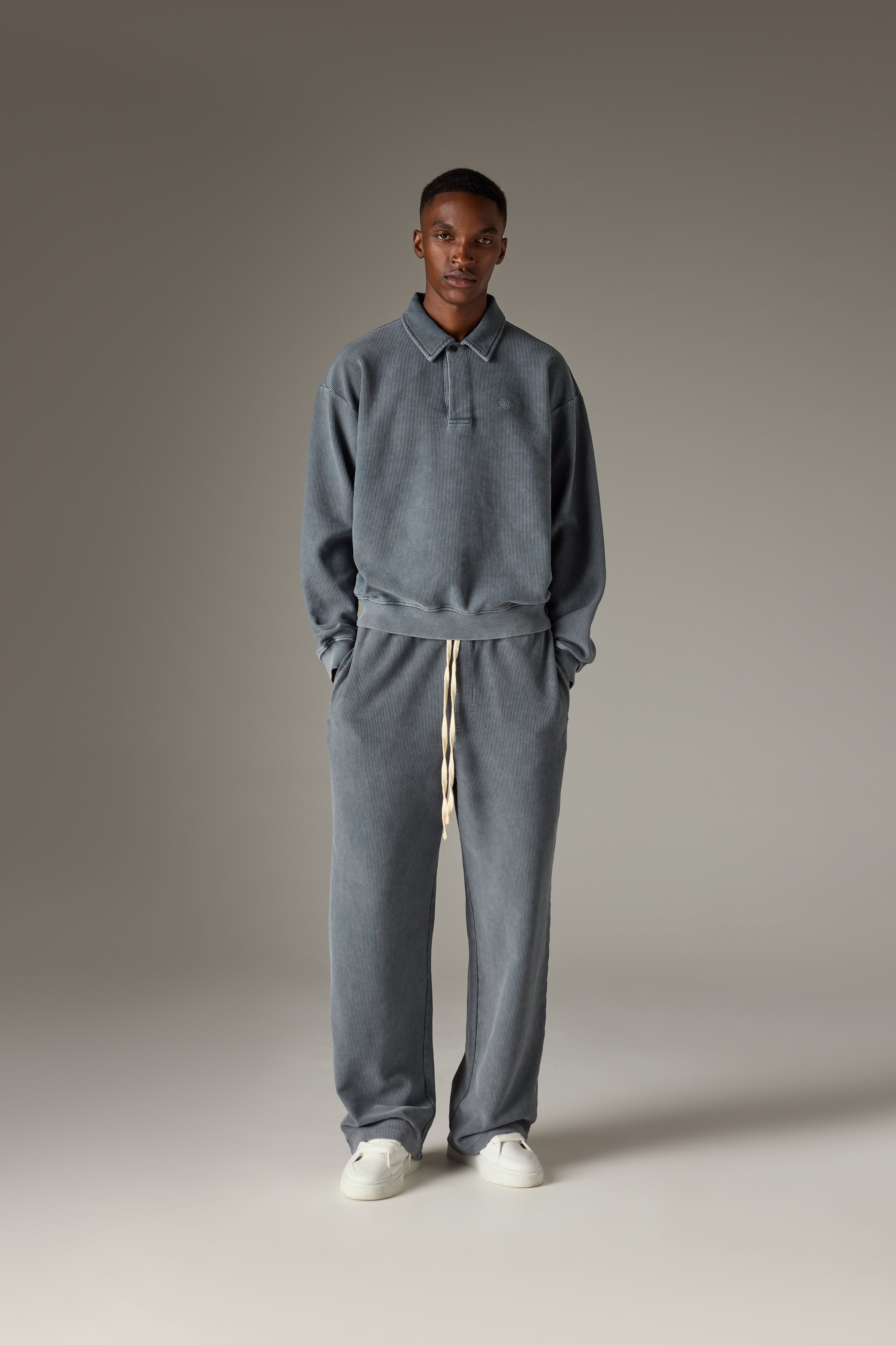 HEAVYWEIGHT WASHED RIBBED POLO SWEATSHIRT - GREY