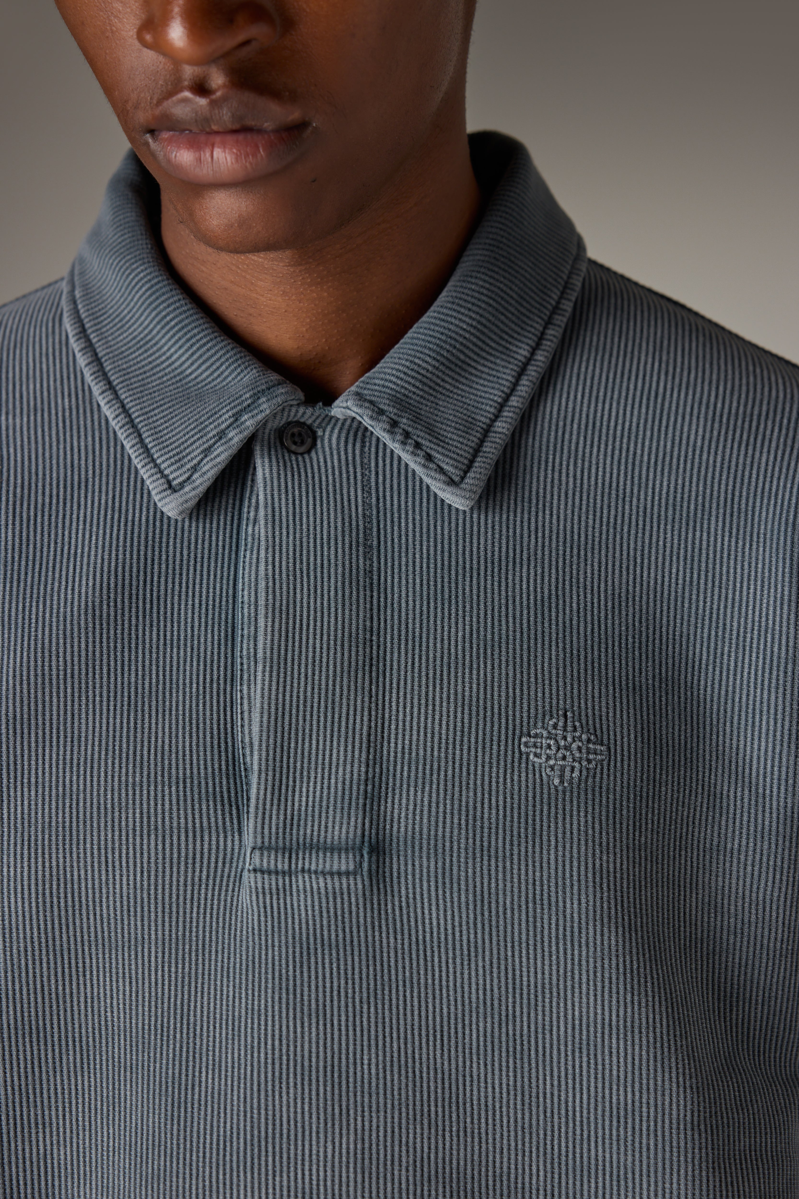 HEAVYWEIGHT WASHED RIBBED POLO SWEATSHIRT - GREY
