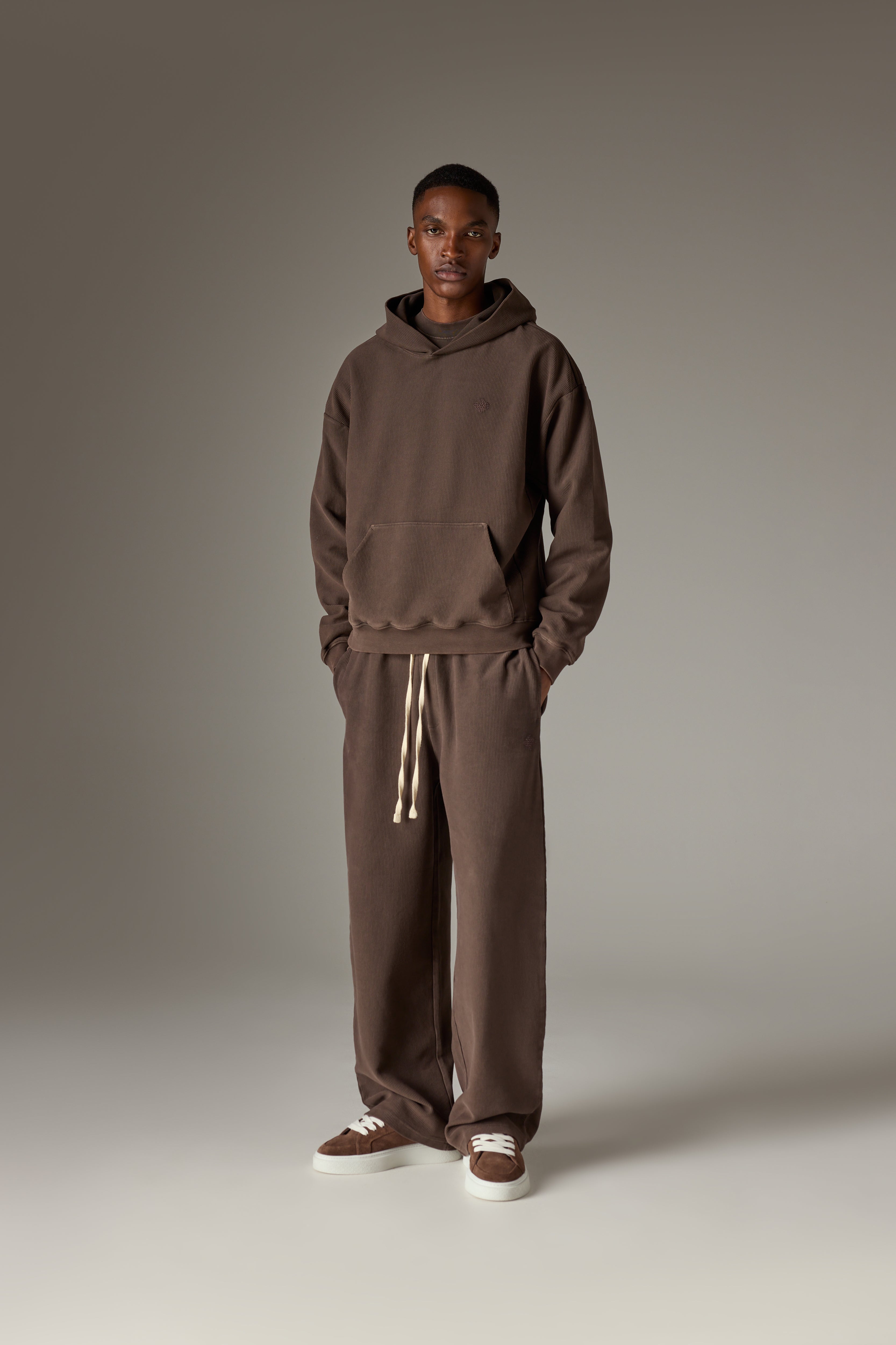 HEAVYWEIGHT WASHED RIBBED HOODIE - BROWN