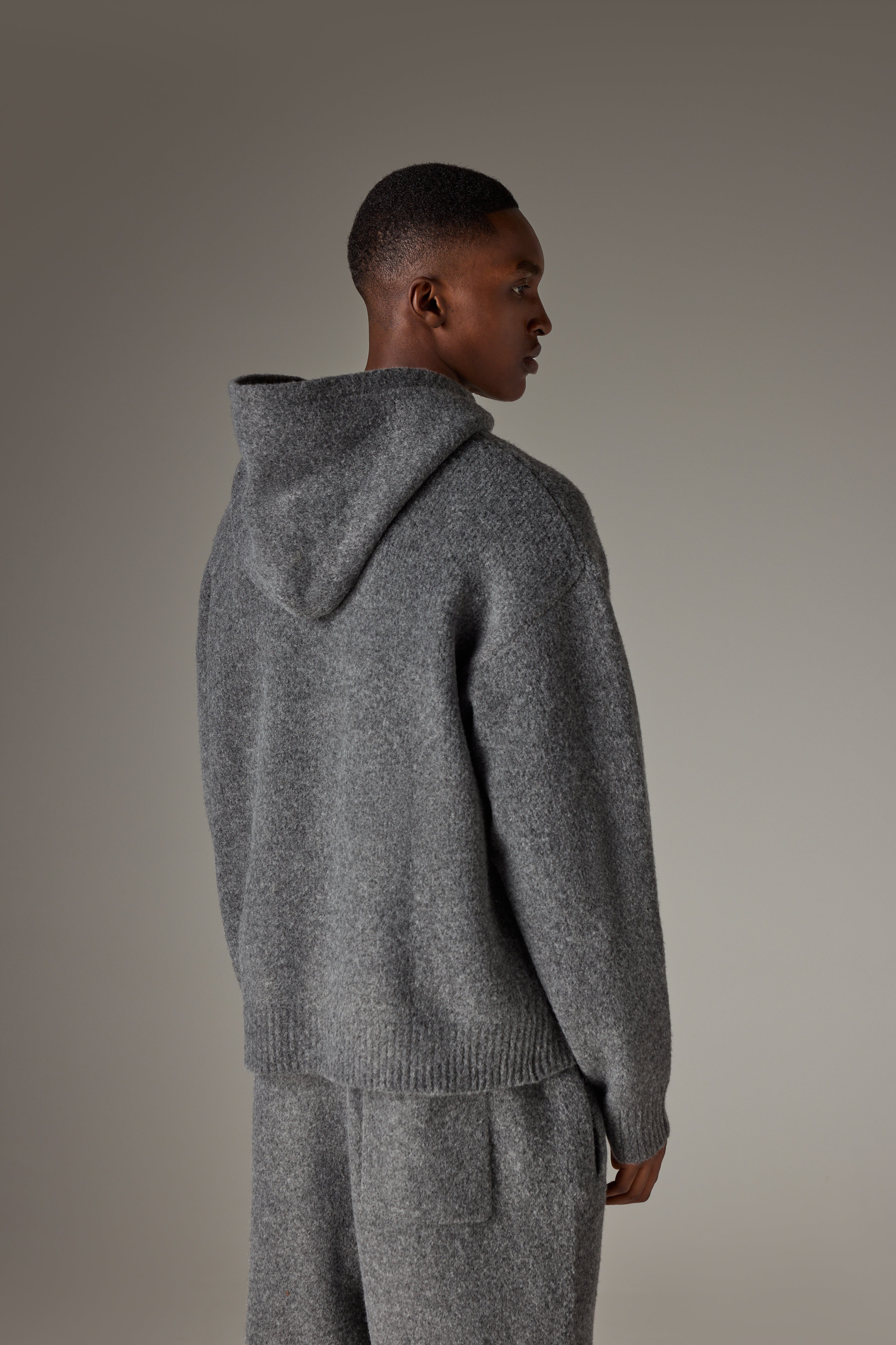 CHAINSTITCH EMBROIDERY KNITTED HOODIE - CHARCOAL