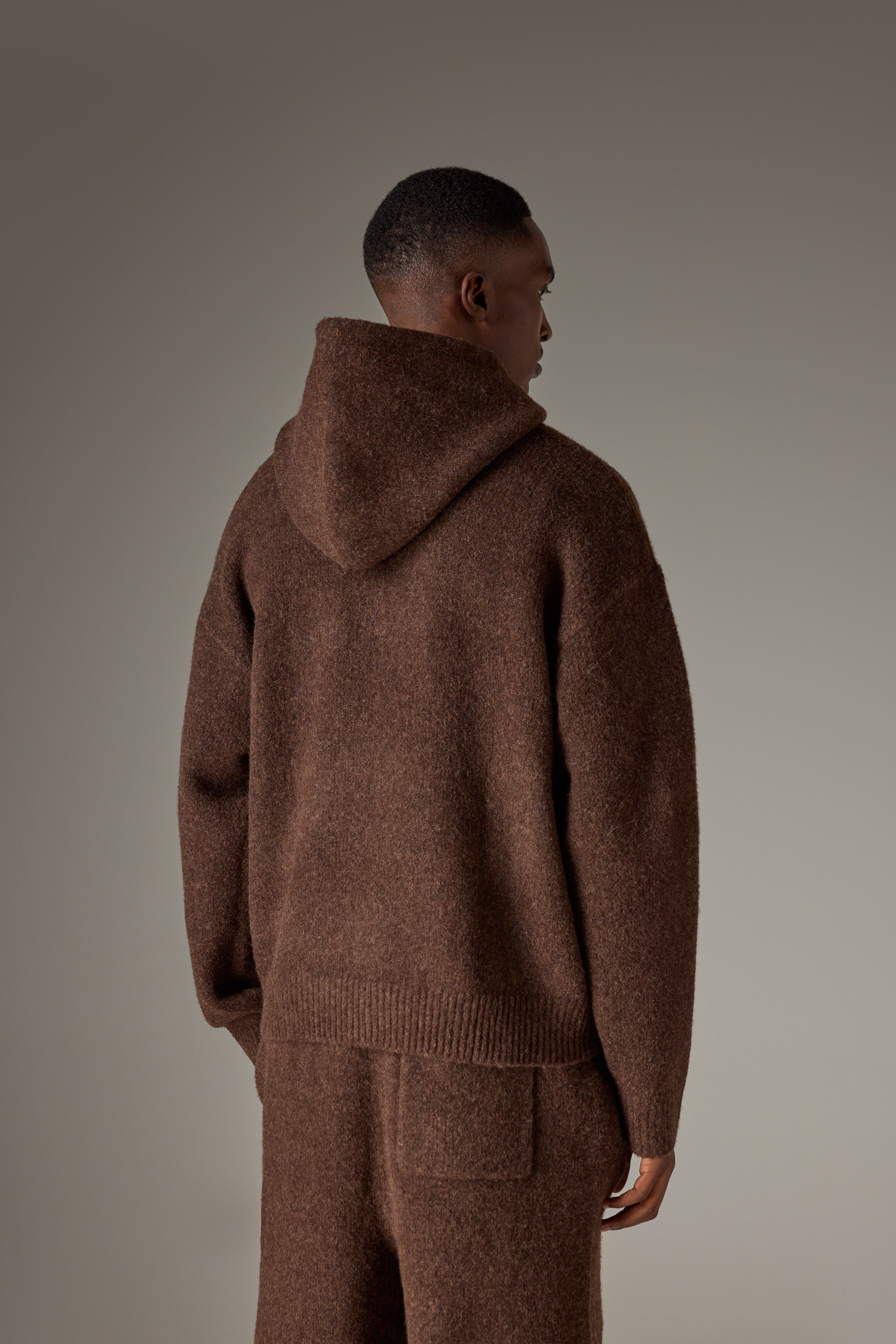 CHAINSTITCH EMBROIDERY KNITTED HOODIE - BROWN