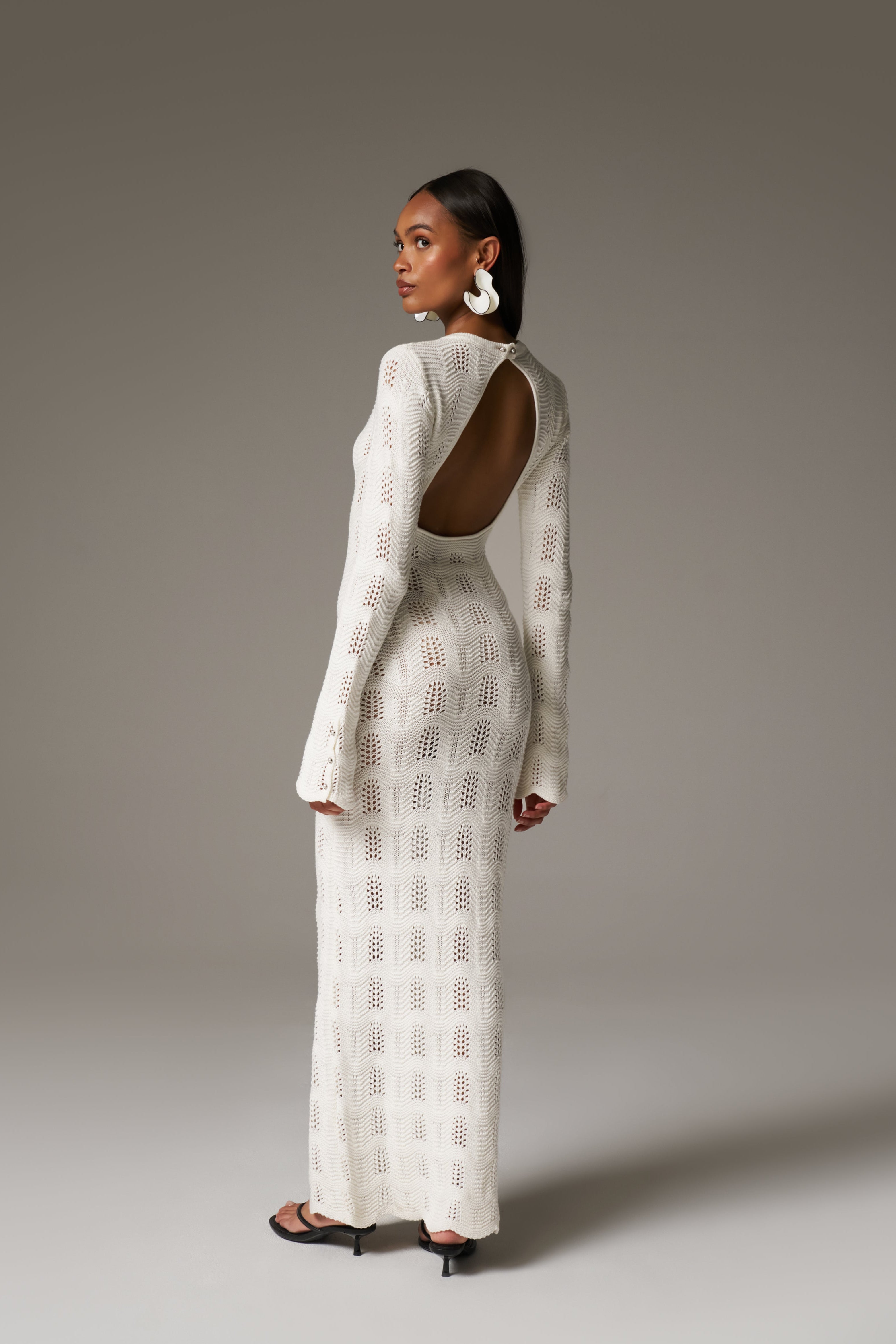 SCALLOP EDGE KNITTED MAXI DRESS - OFF WHITE