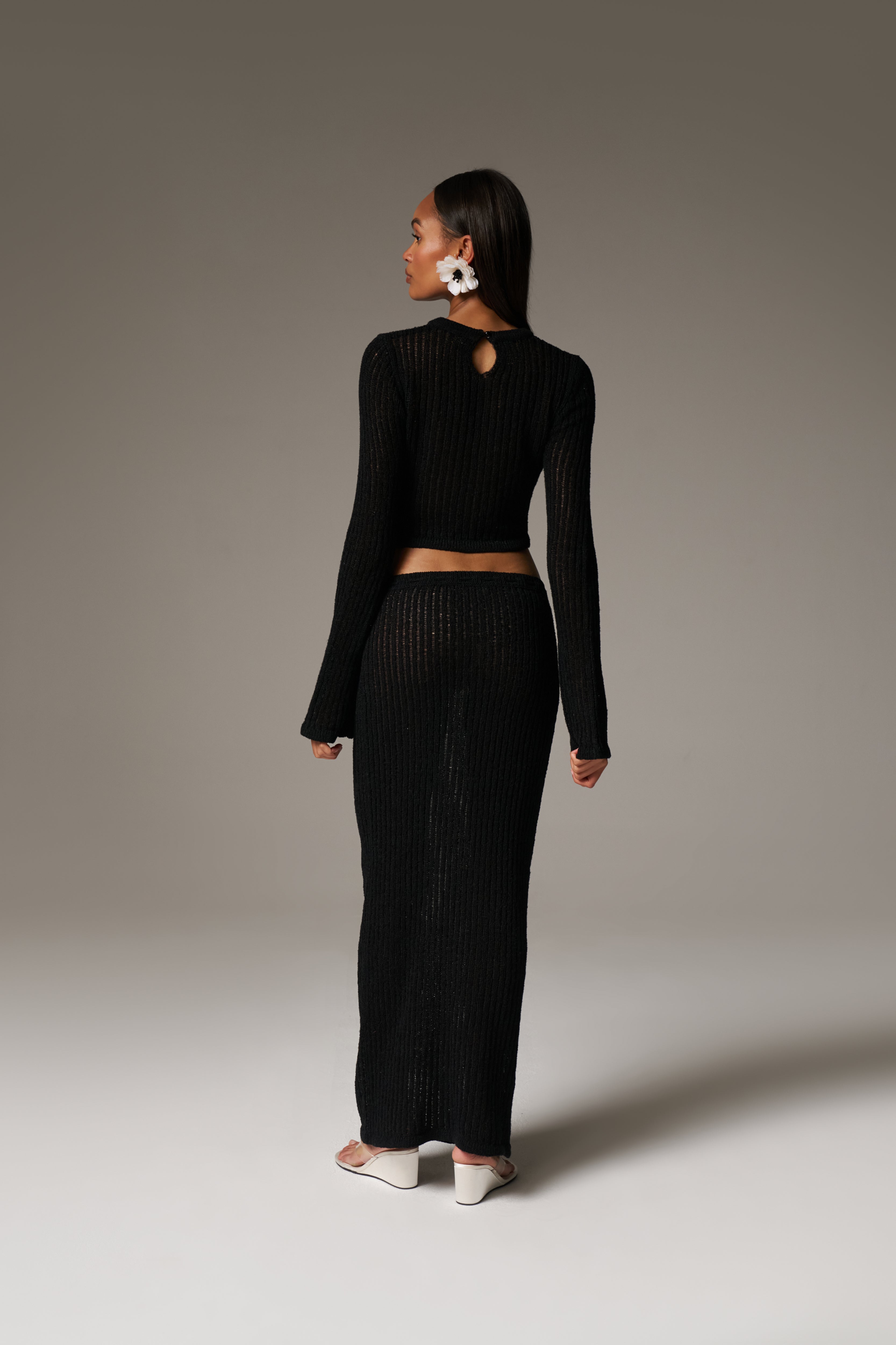 LADDER KNIT LONG SLEEVE TOP - BLACK