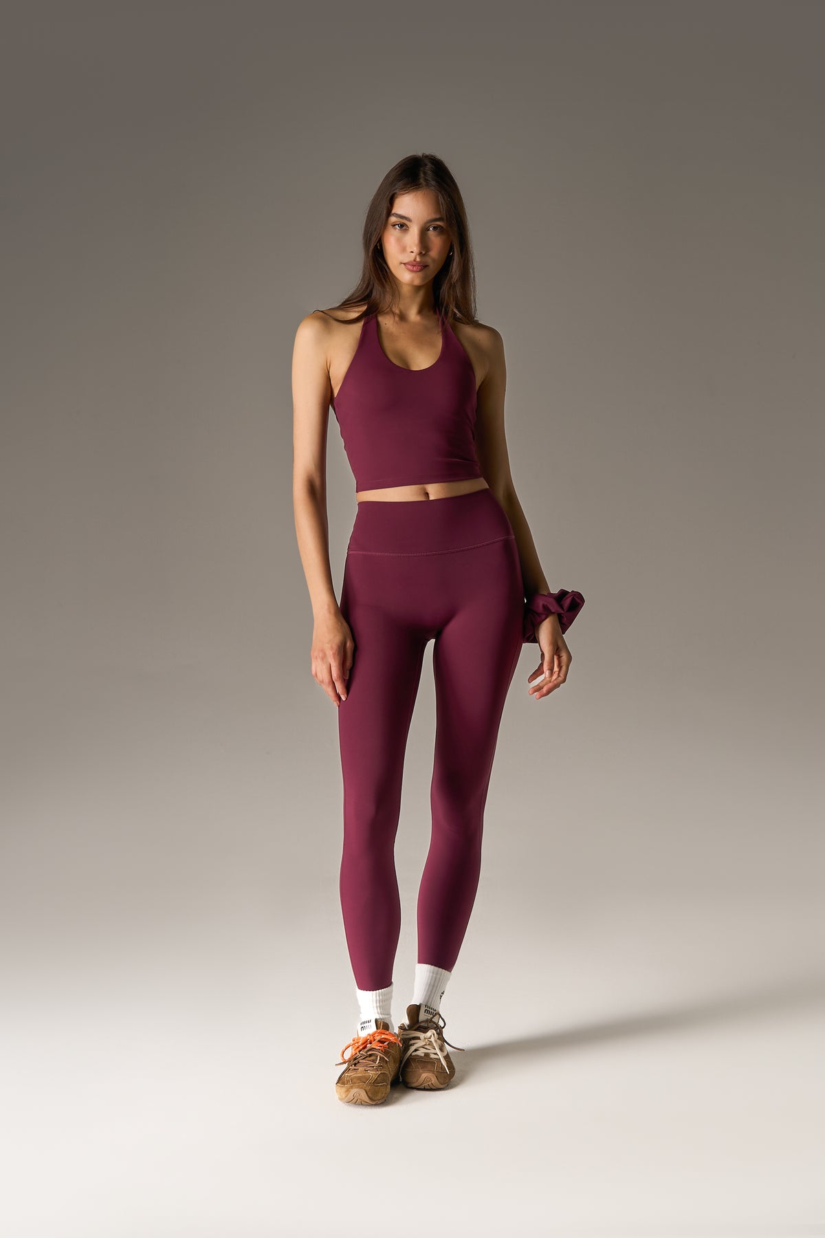 SCULPTING STRETCH HALTERNECK TOP - PLUM