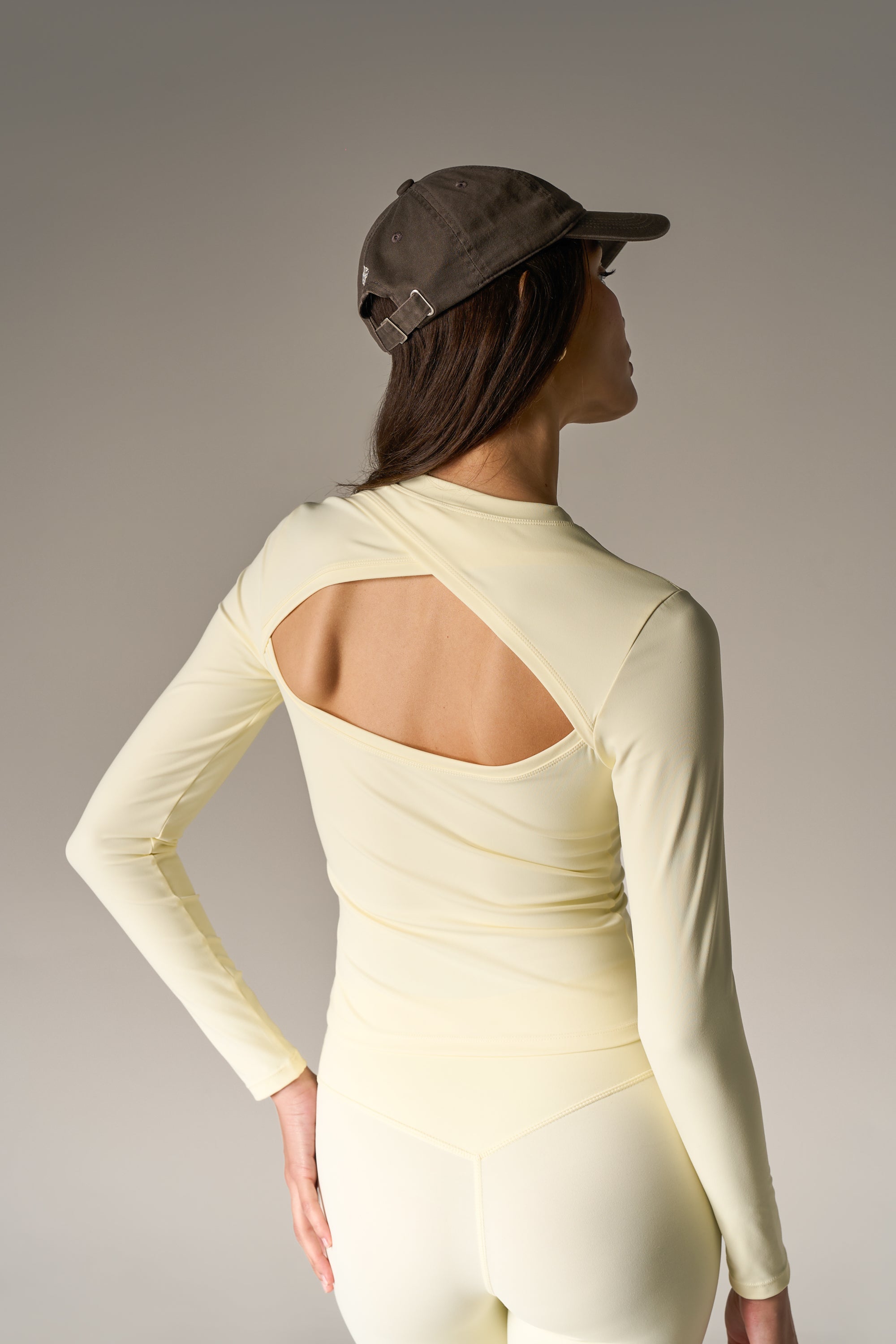 SCULPTING STRETCH CROSSOVER BACK LONG SLEEVE TOP - YELLOW
