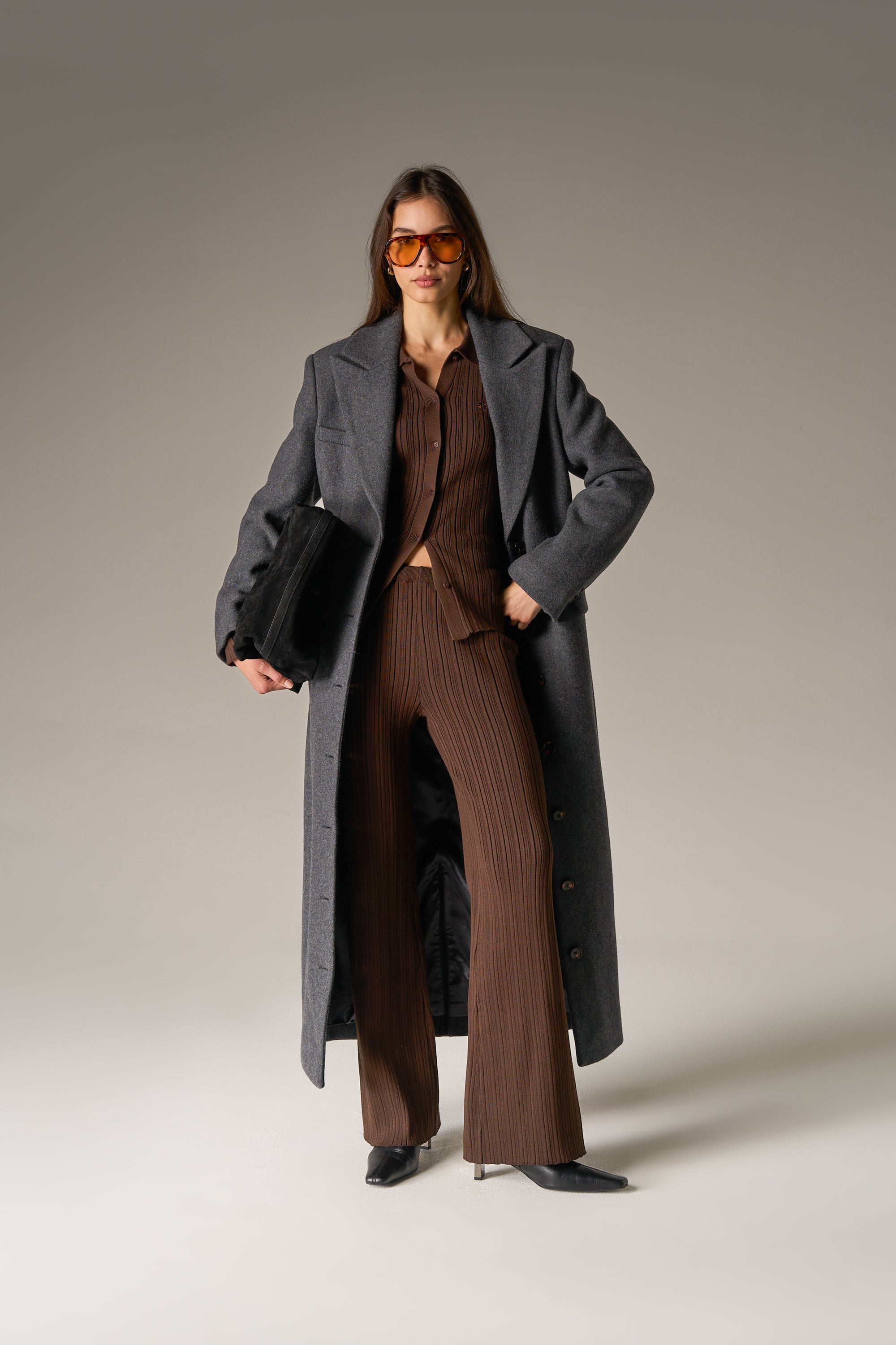 RIBBED KNITTED TROUSERS - CHOCOLATE
