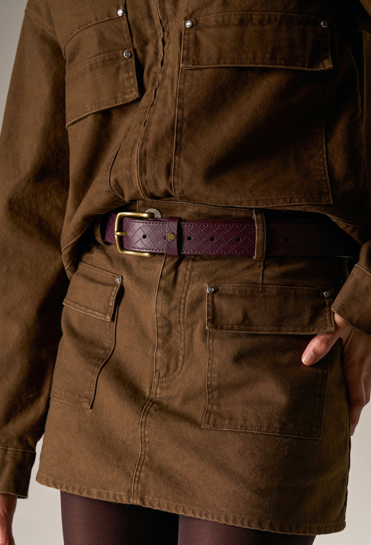 EMBLEM FAUX LEATHER WOVEN BELT - BURGUNDY
