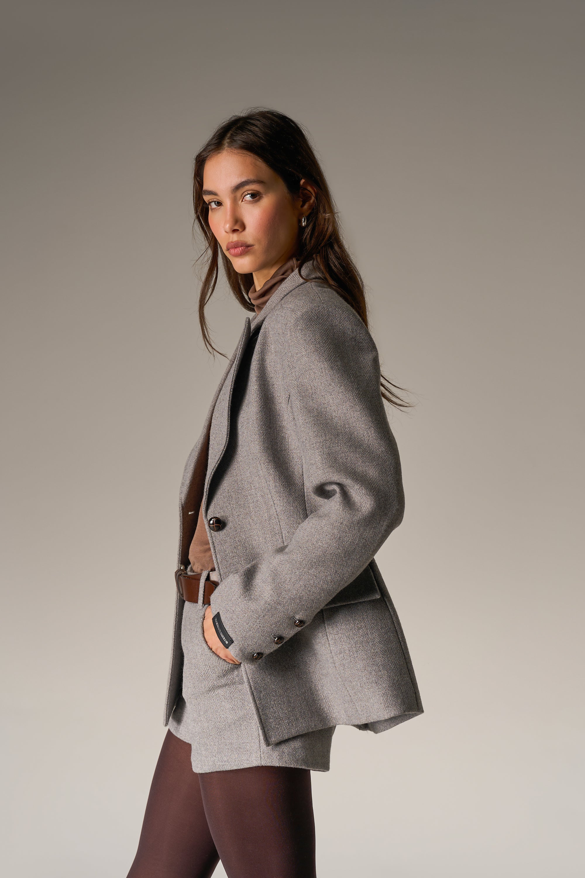 HERRINGBONE CINCHED WAIST TAILORED BLAZER - GREY