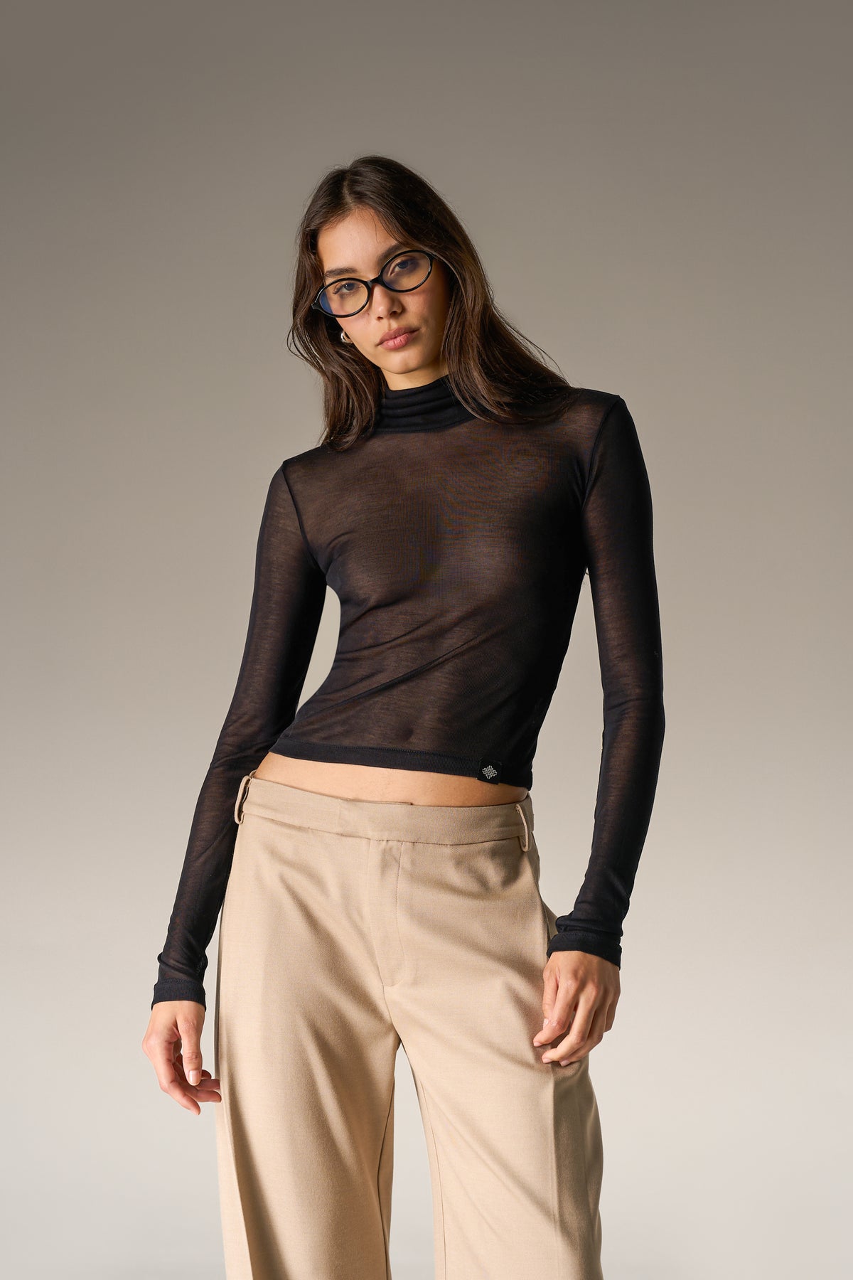 LIGHTWEIGHT ROLL NECK TOP - BLACK