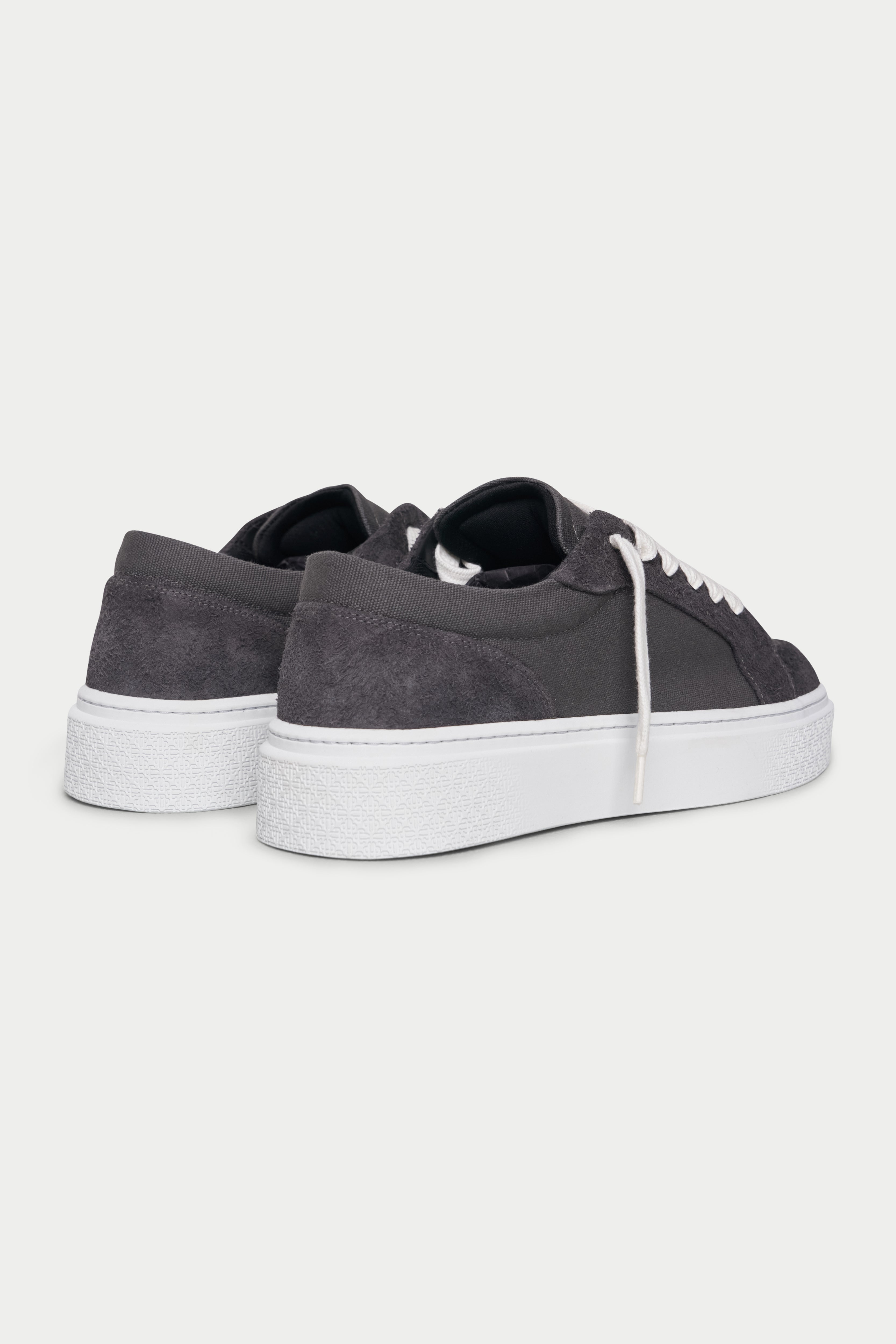 AXIS SNEAKER - DARK GREY